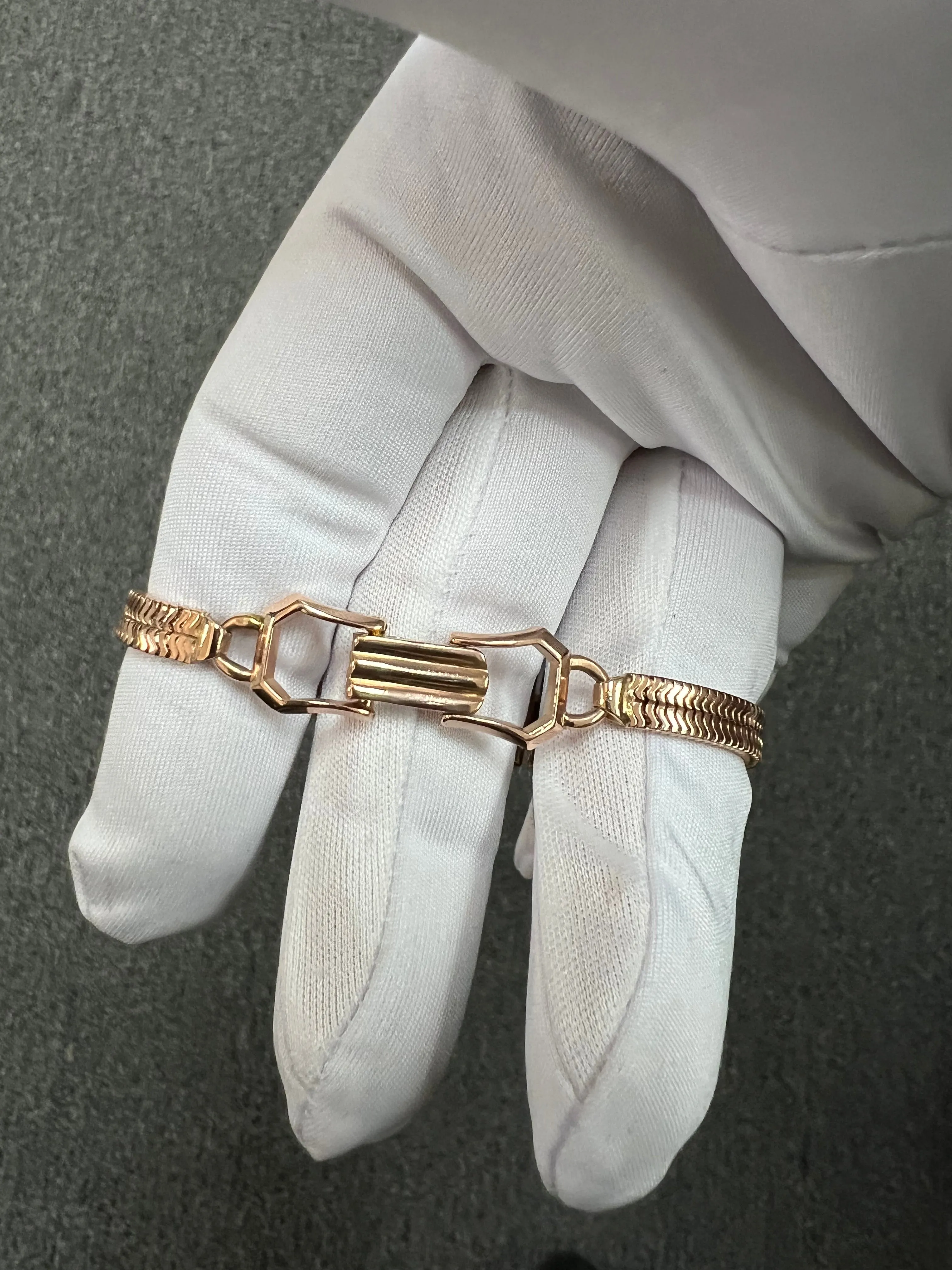 1940s Retro Pink Gold Citrine Ruby Diamond Wristwatch