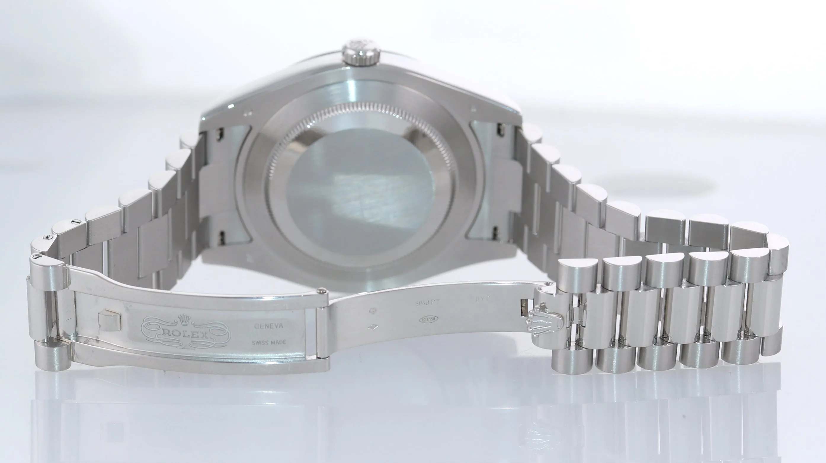 2015 PAPERS Rolex Day-Date 41mm Glacier Blue Platinum President 218206 Watch Box