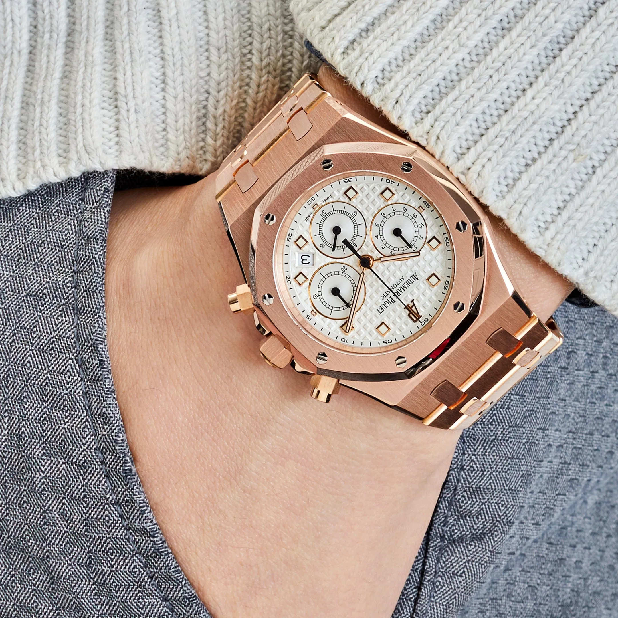 A&P Luxury Watches Royal Oak 26022OR.OO.D088CR.01 Chronograph Rose Gold White Dial