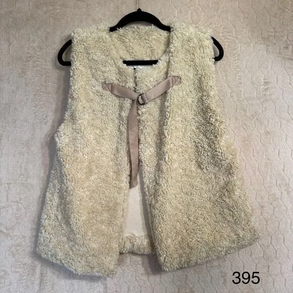 Anthropology‎ Akemi   Kin Sherpa Vest One Size Cream Faux Fur