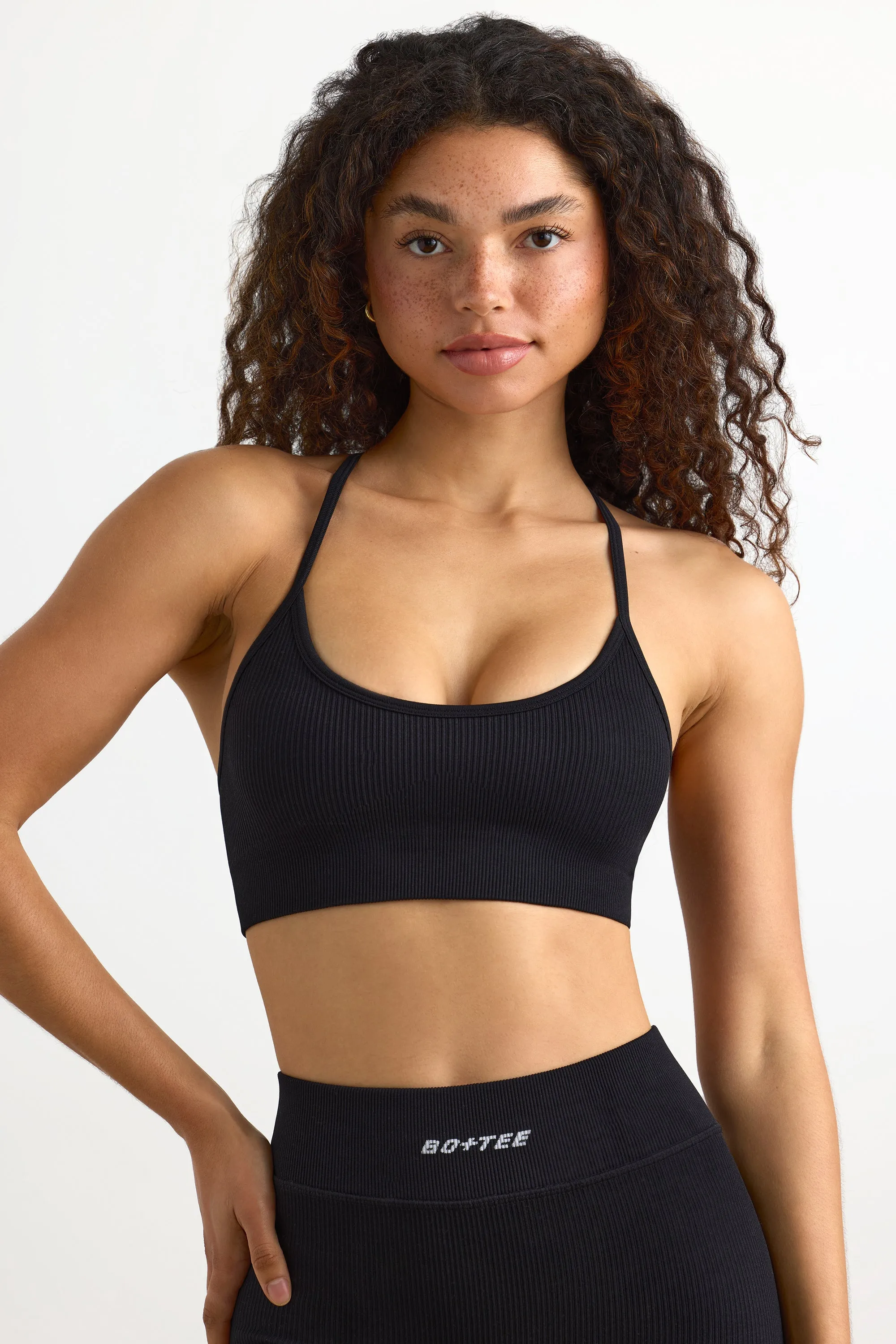 Breathe - FlexiRib Scoop Neck Sports Bra in Black