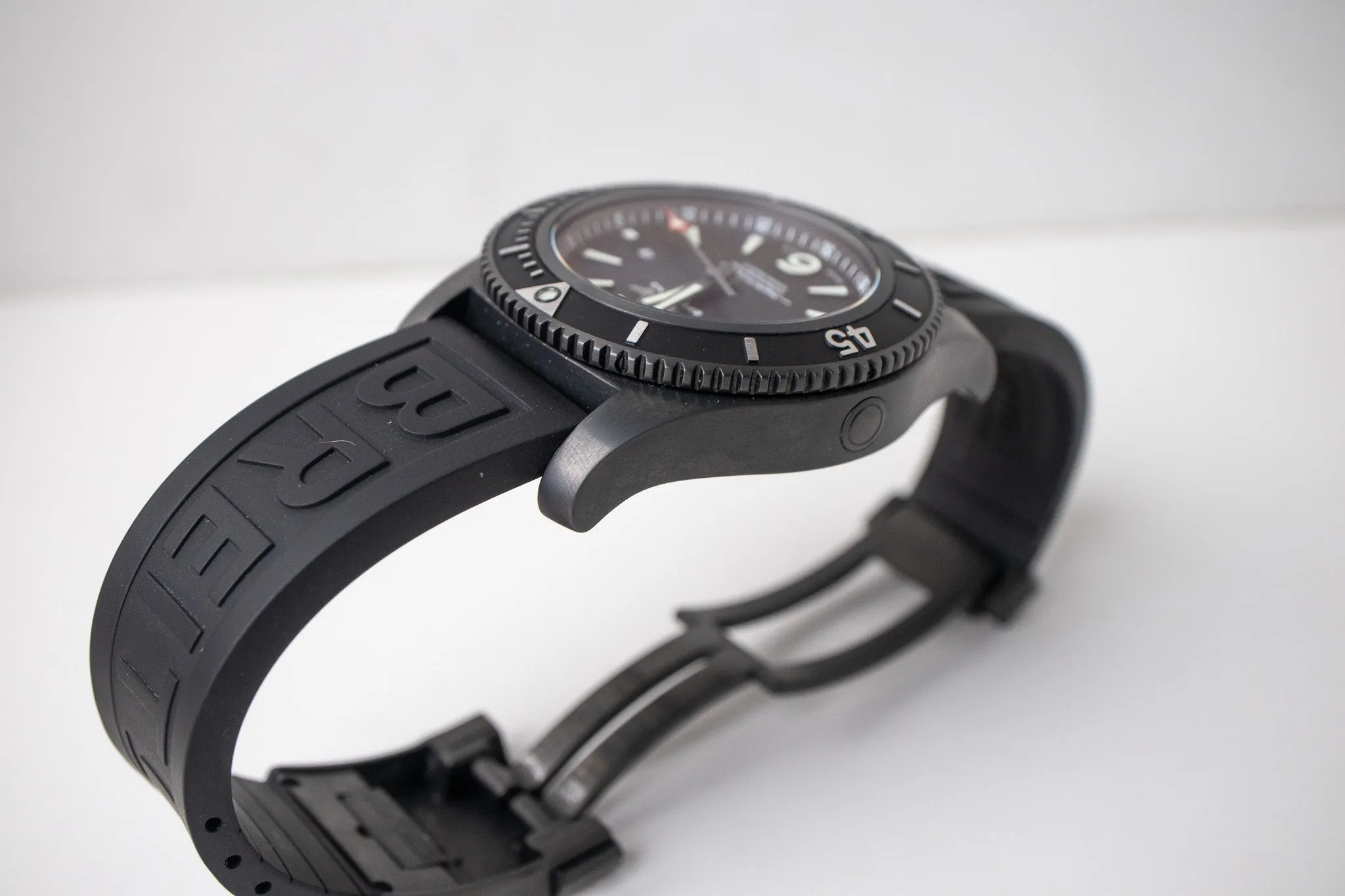Breitling Superocean 2 Blacksteel 46 M17368