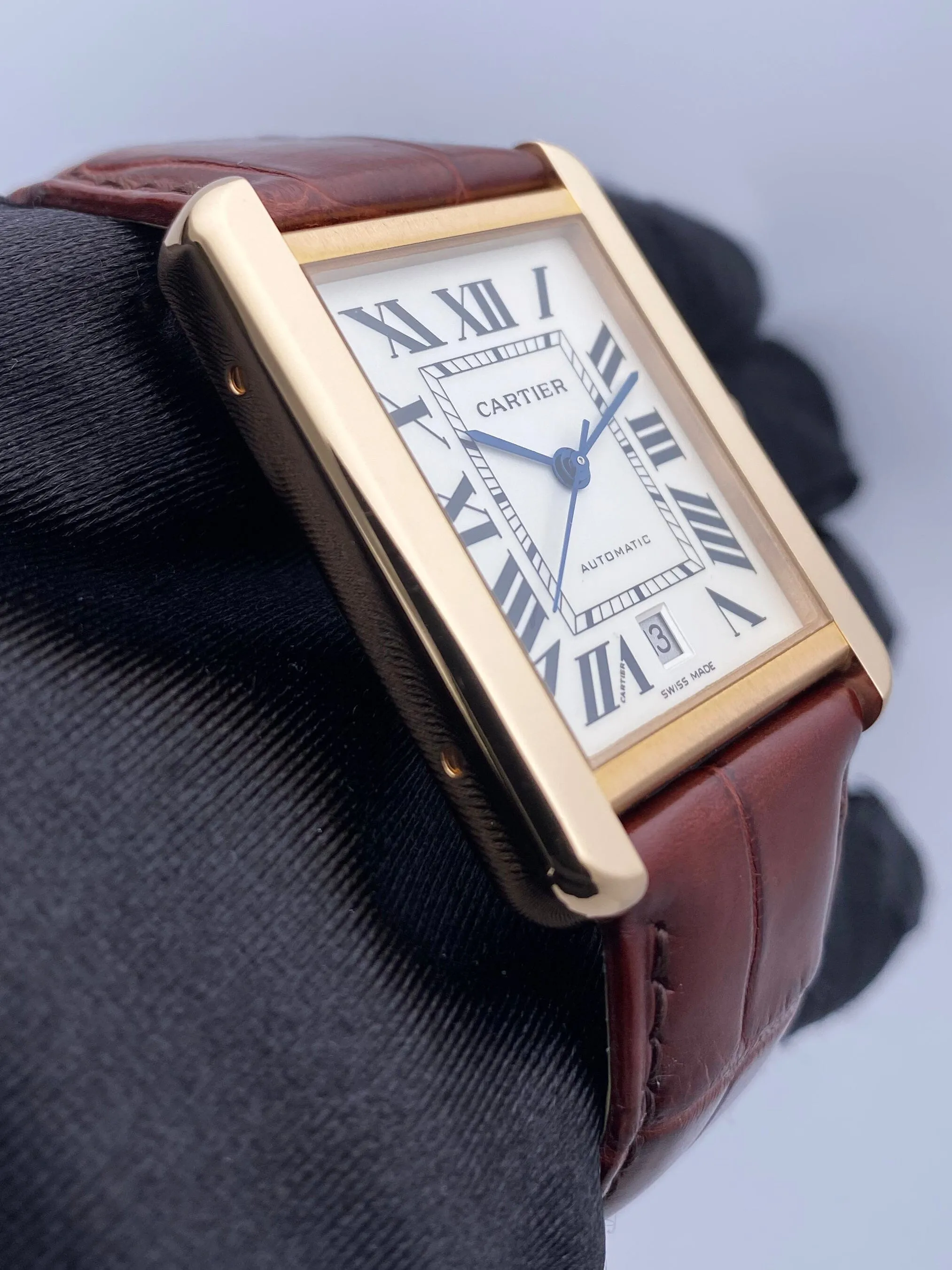 Cartier Tank Solo W5200026 18K Rose Gold Mens Watch