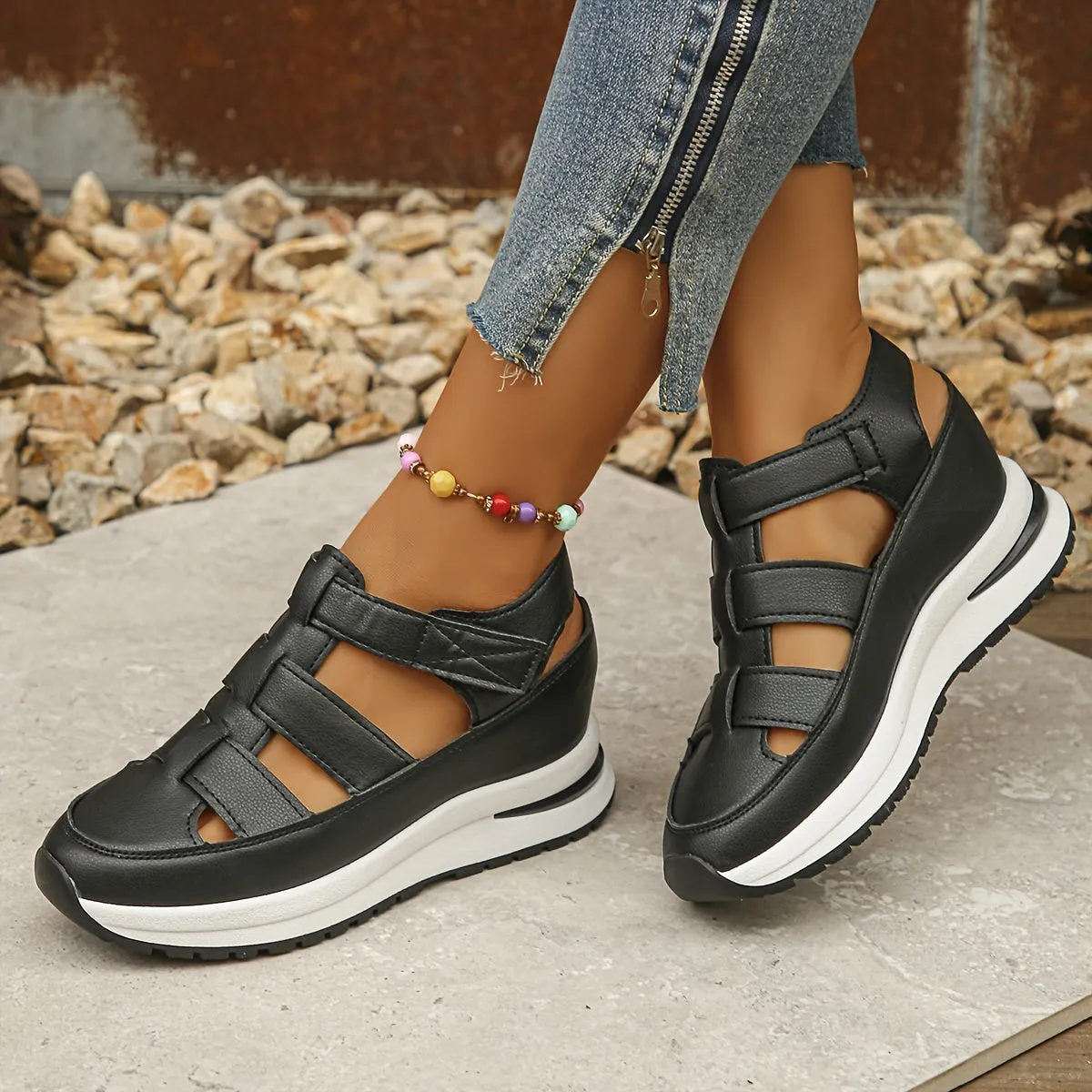 Chanel - Casual leather orthopedic sandals