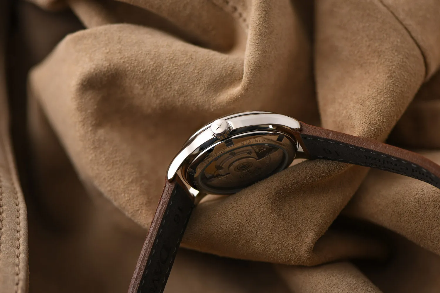 Classic Automatic Swiss-Made White Rose Gold Executive Watch 16145632V with Vegan leather AppleSkin strap