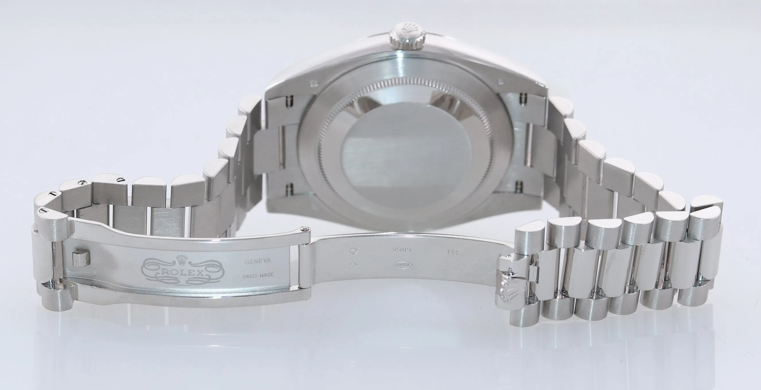 DISCONTINUED 2020 Rolex Platinum President Glacier Blue Roman 228206 Watch Box