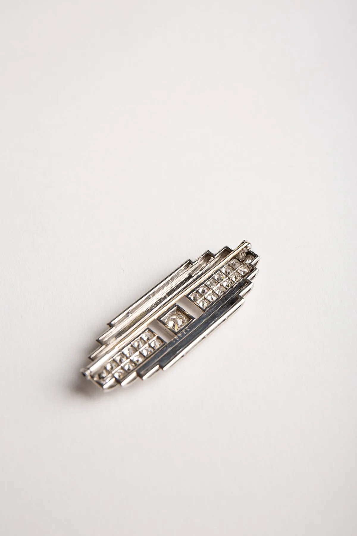 DUSAUSOY | VINTAGE 1920'S PLATINUM/DIAMOND BROOCH