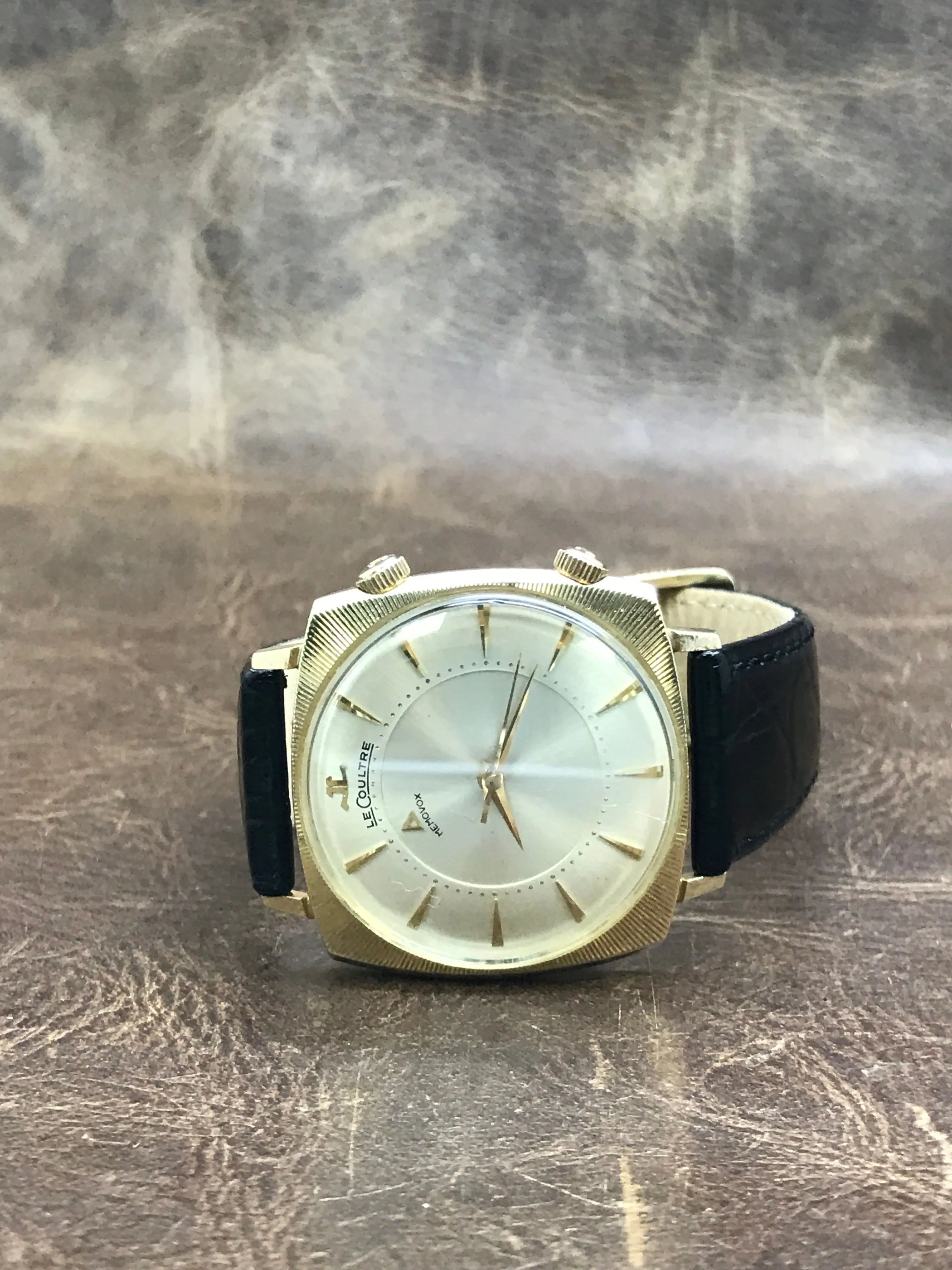 Jaeger-Lecoultre Memovox  2837 Silver Dial Manual winding Men's Watch