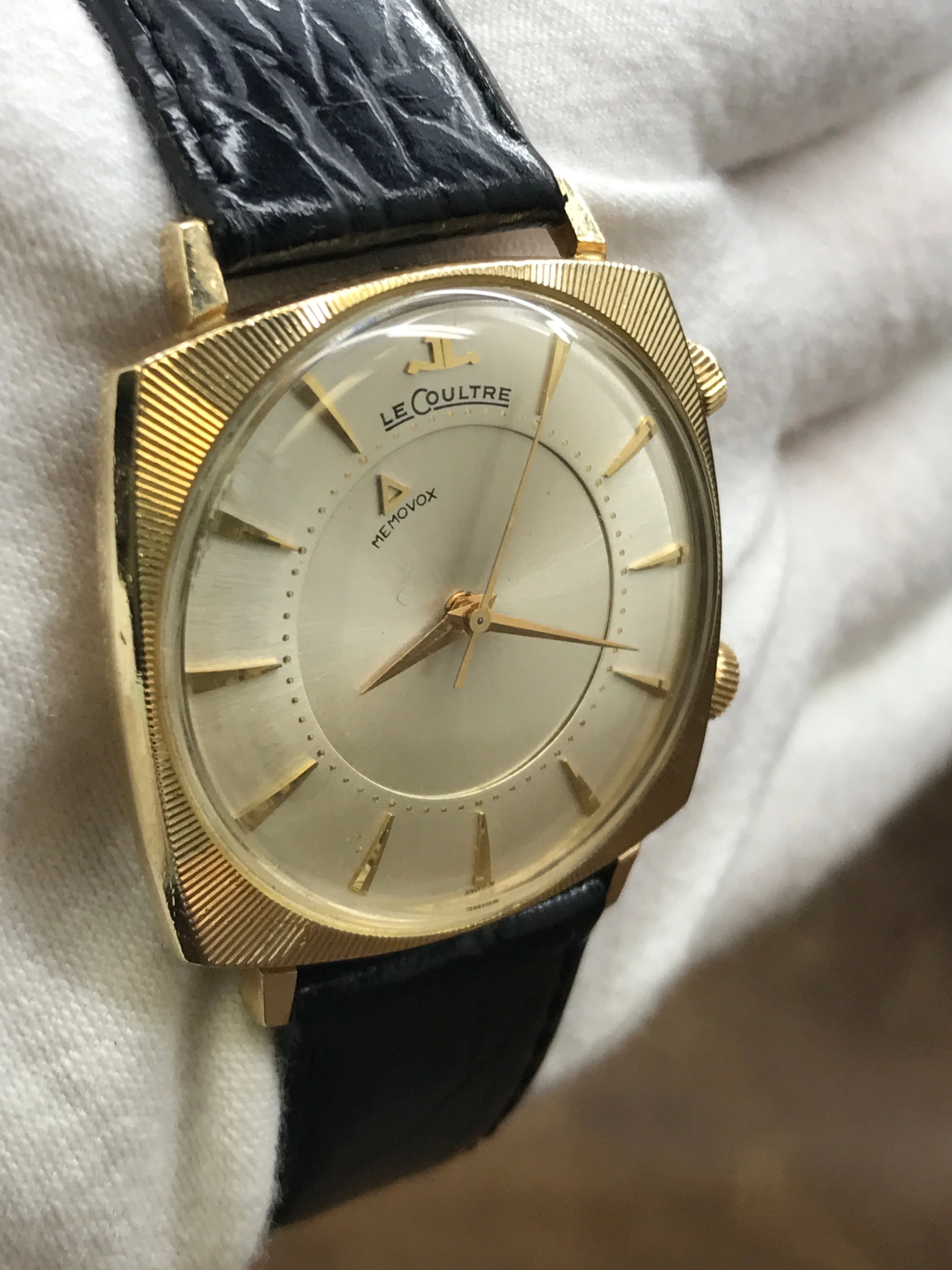 Jaeger-Lecoultre Memovox  2837 Silver Dial Manual winding Men's Watch
