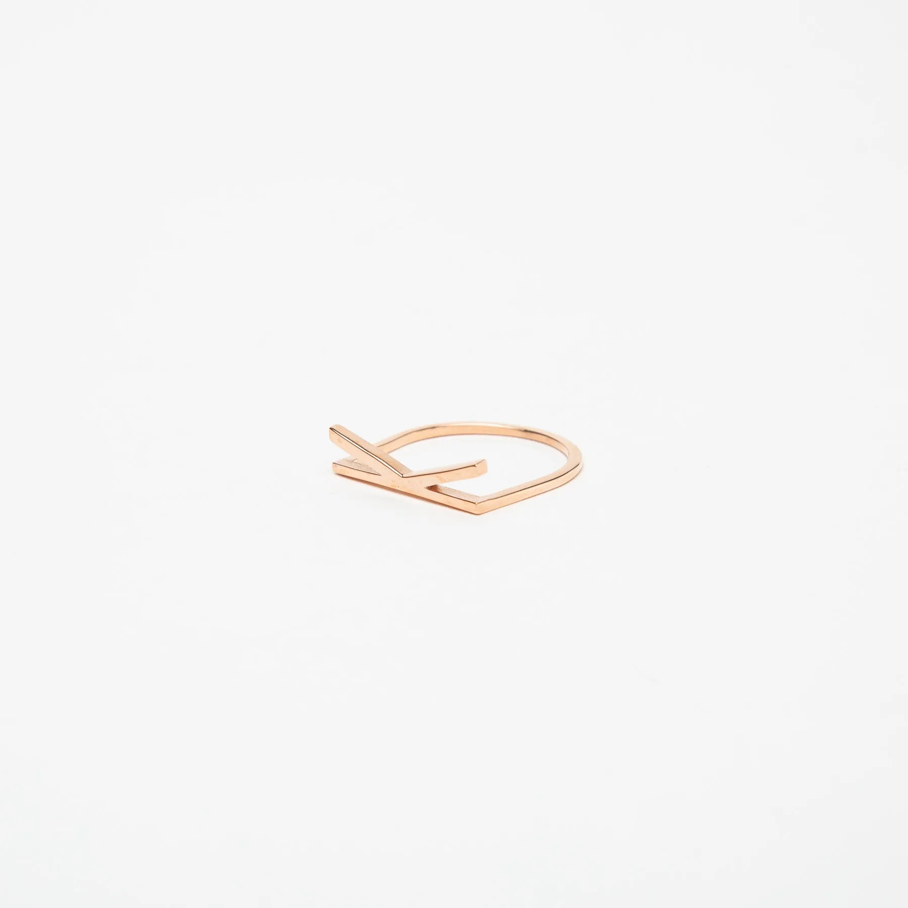 KWIT | 14K ROSE GOLD LETTER K RING