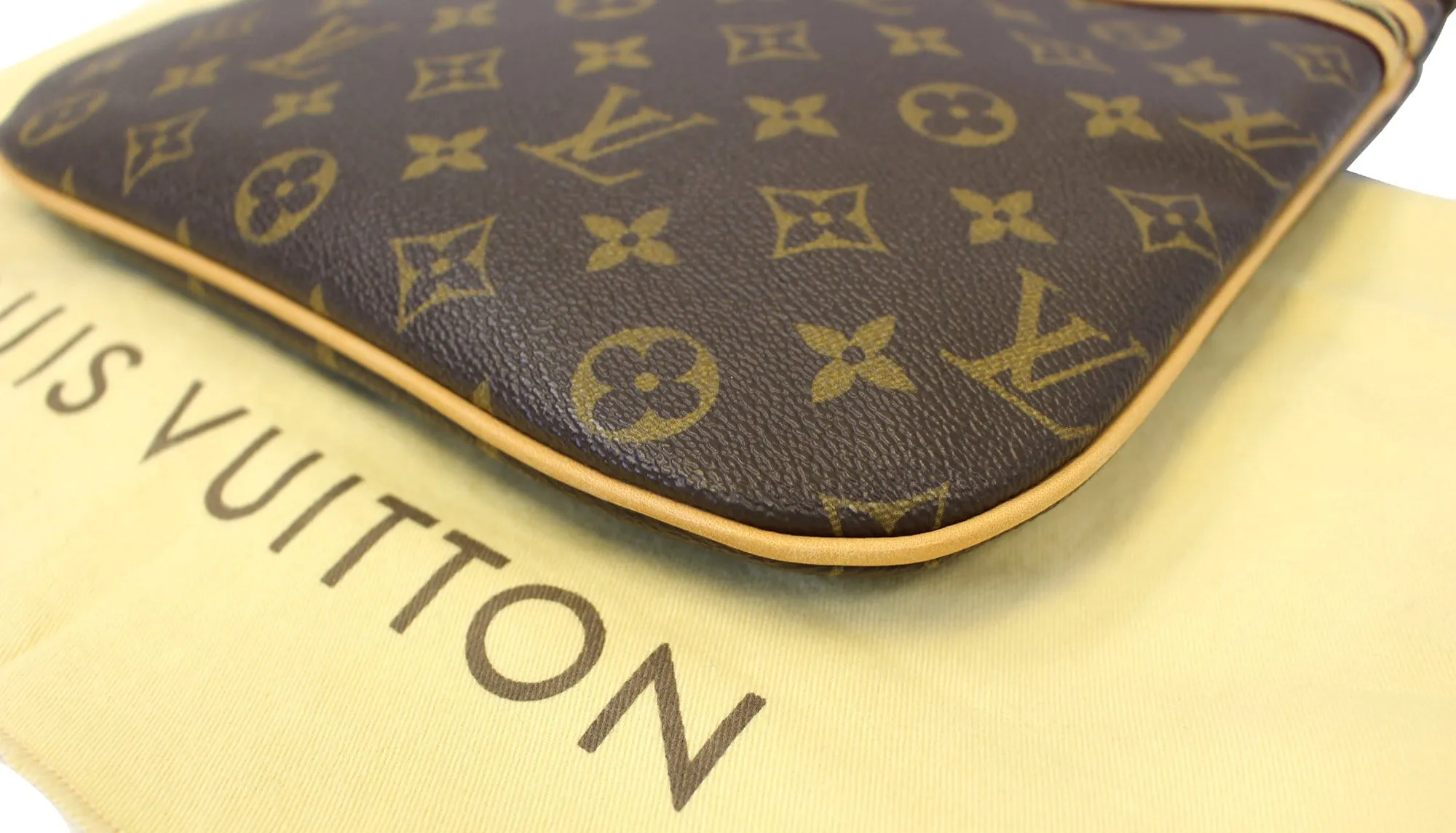 LOUIS VUITTON Monogram Canvas Pochette Bosphore Crossbody Bag