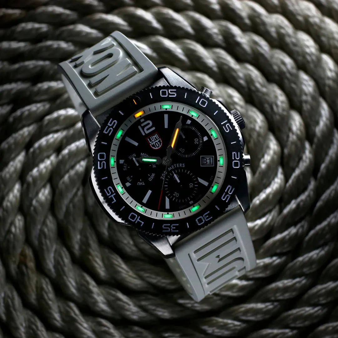 Luminox Sea Pacific Diver Chronograph 3140 Black White Watch