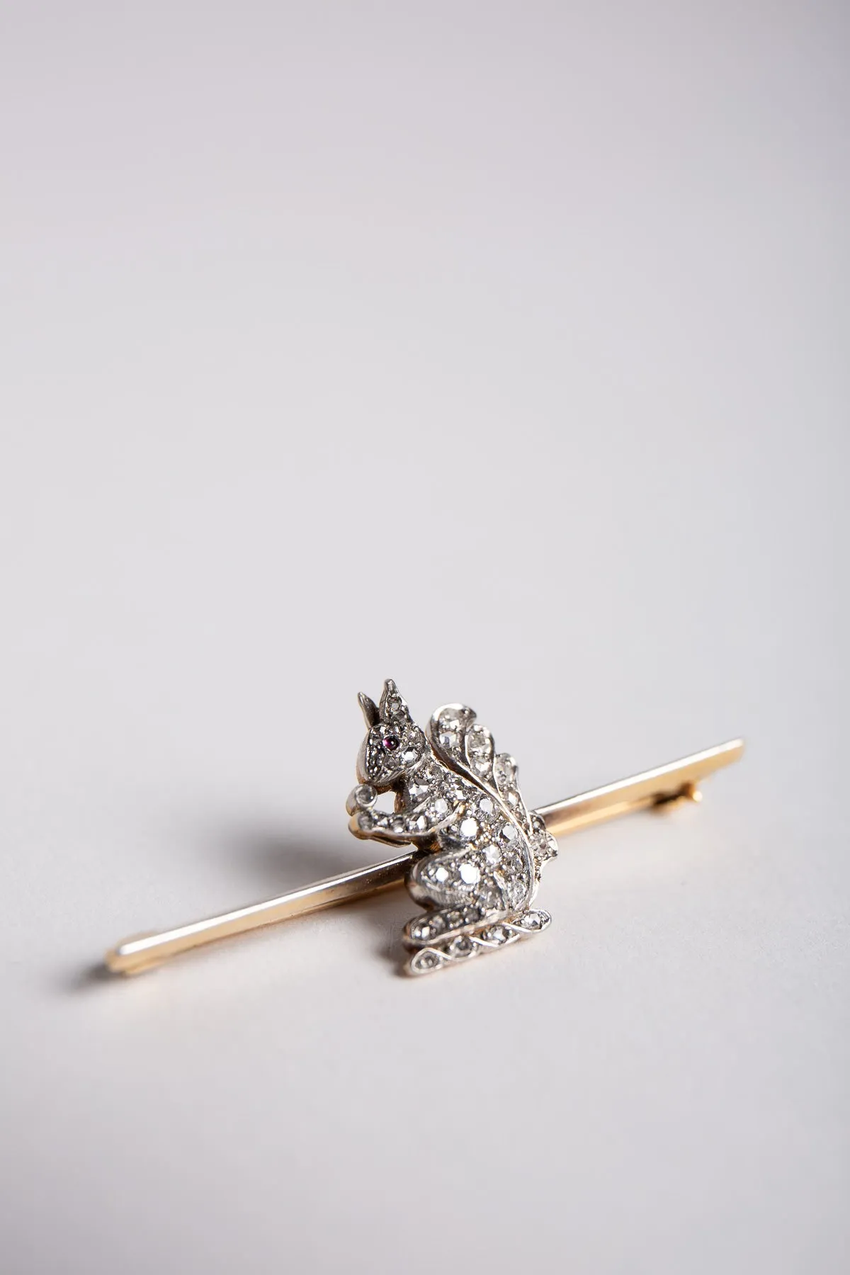 MAXFIELD PRIVATE COLLECTION | VINTAGE SQUIRREL STICK PIN
