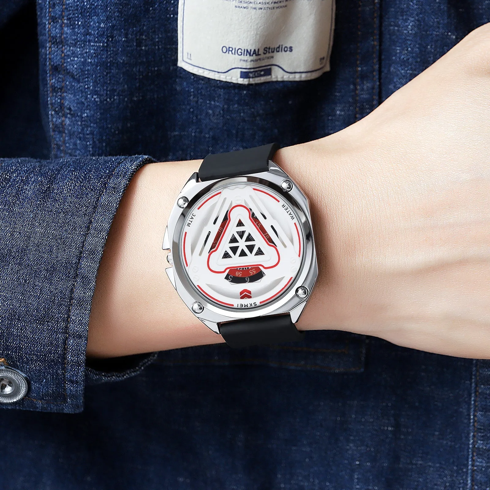 Men's Fashion Quartz Wrist Watch A Stylish and Durable Watch - 2062