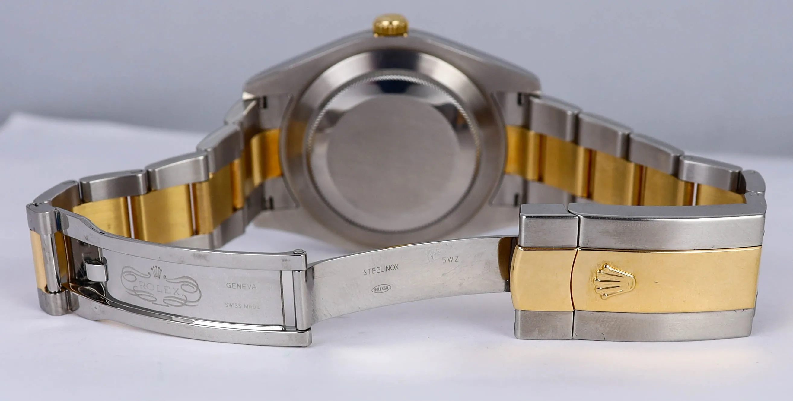 MINT 2011 Rolex Datejust II 41mm Black Roman 116333 Two-Tone Yellow Gold Steel