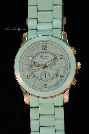 Mint/Mint, Gold Accents Large Face | Metal Band with Clasp