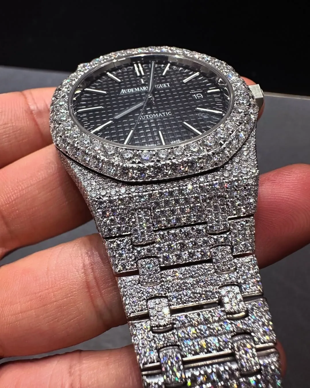 MOISSANITE AP WATCH | AUDEMARS PIGUET ROYALOAK BUSTDOWN W 189