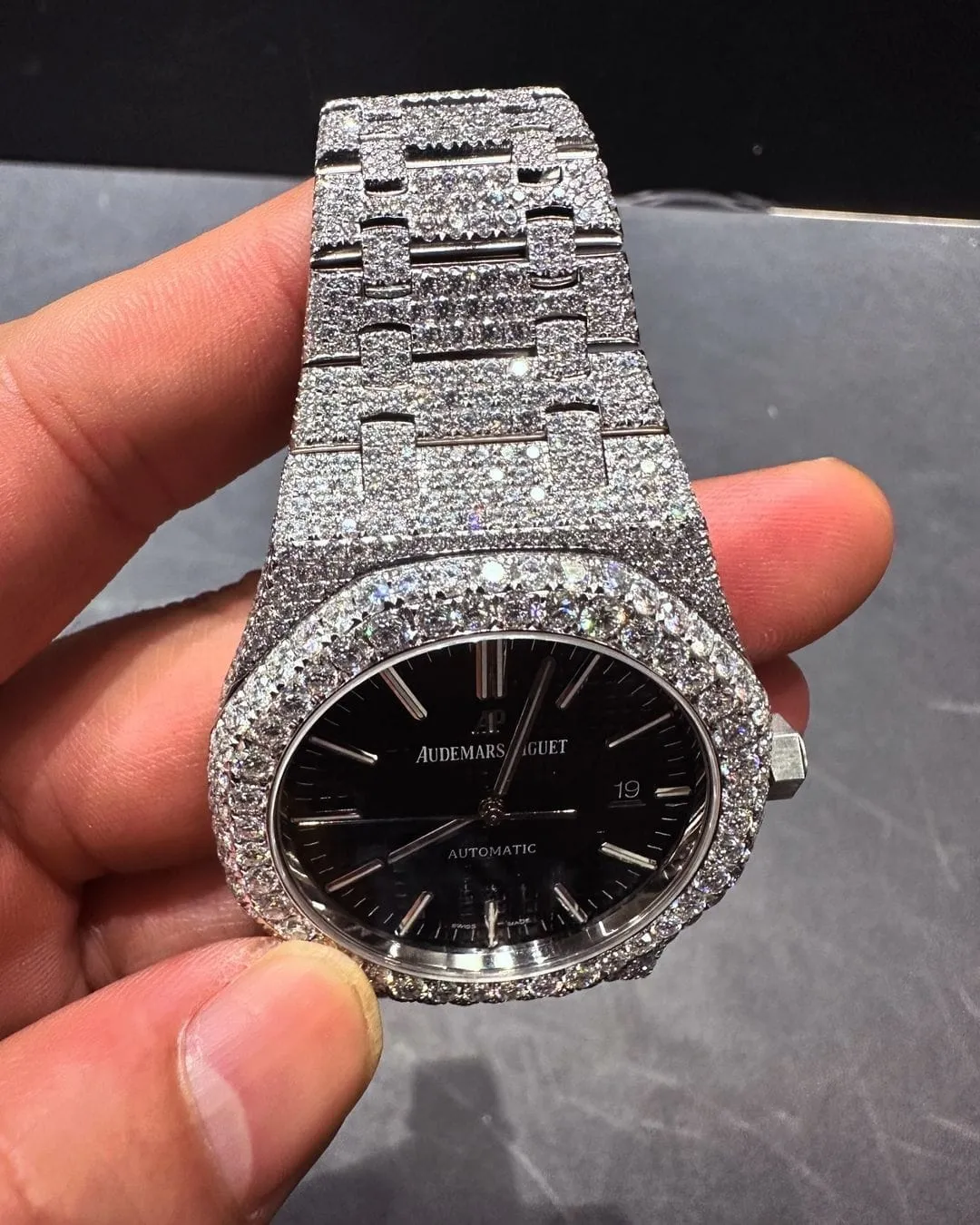 MOISSANITE AP WATCH | AUDEMARS PIGUET ROYALOAK BUSTDOWN W 189