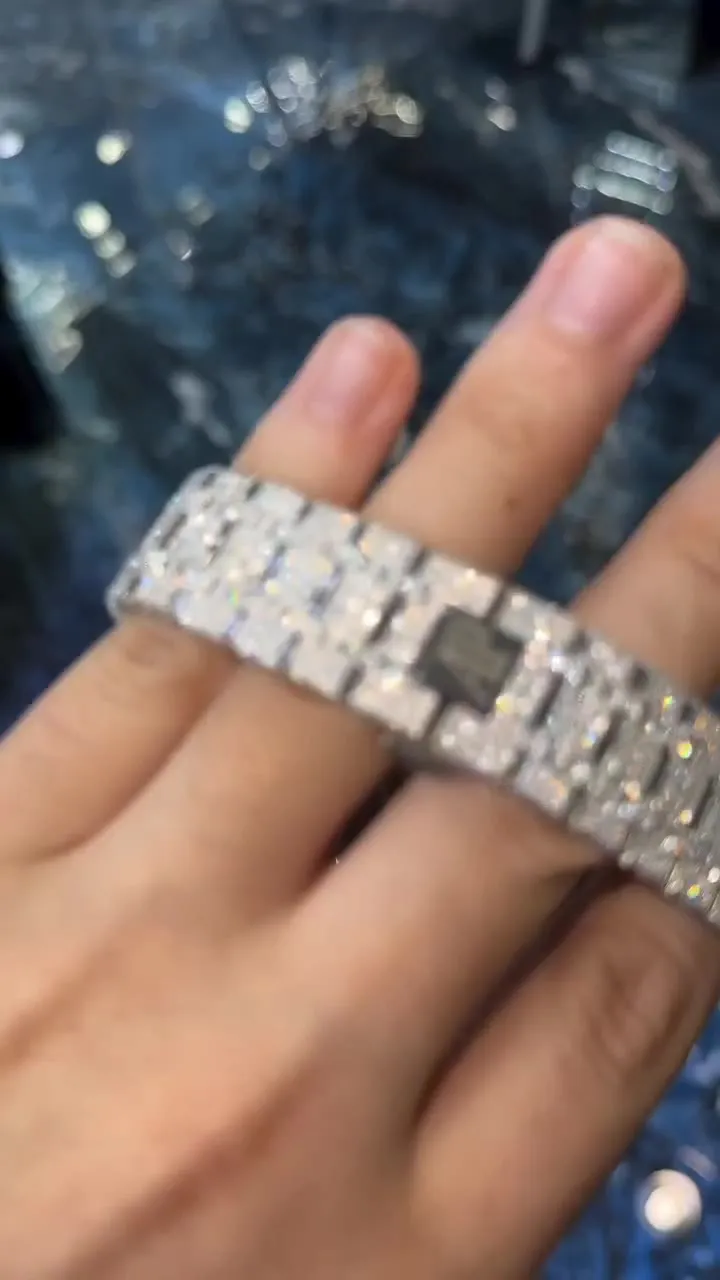 MOISSANITE AP WATCH | AUDEMARS PIGUET ROYALOAK BUSTDOWN W 190