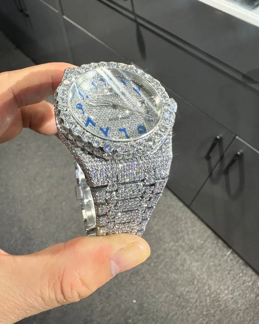 MOISSANITE AP WATCH | AUDEMARS PIGUET ROYALOAK BUSTDOWN W 209