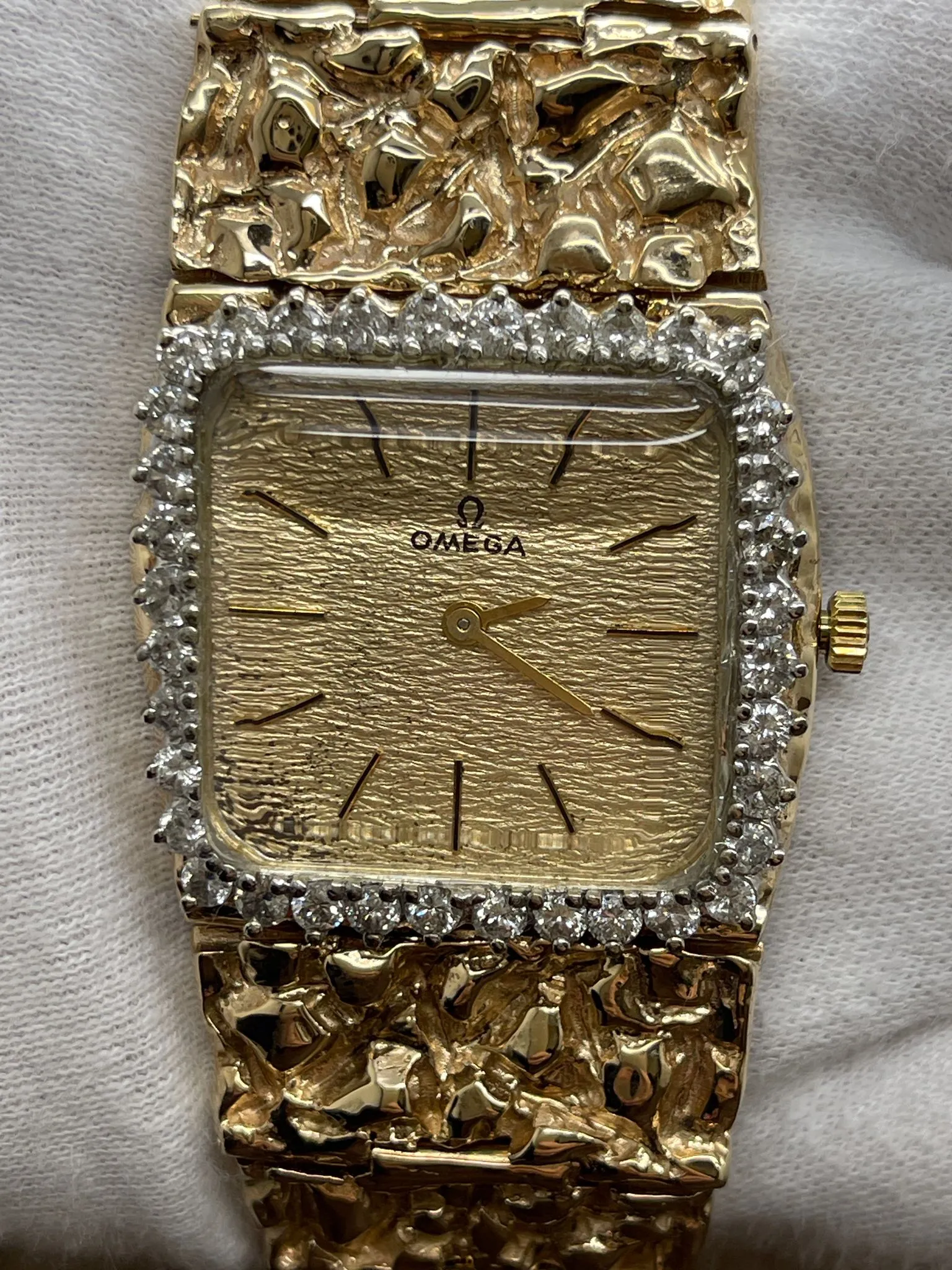 Omega Custom 33mm 80g 14K Gold Nugget Champagne Dial Hand Wind Watch