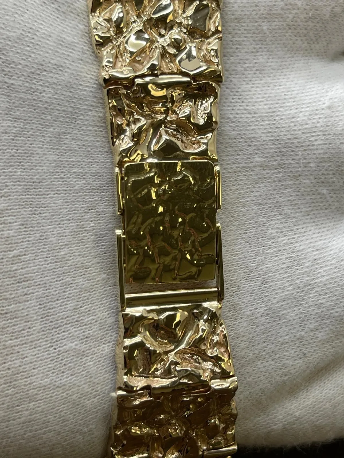 Omega Custom 33mm 80g 14K Gold Nugget Champagne Dial Hand Wind Watch