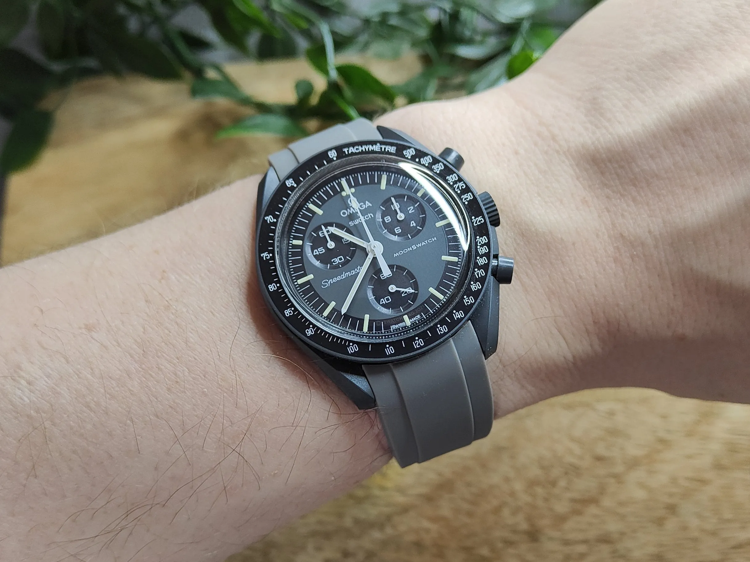 Omega Moonswatch Swatch Speedmaster Strap (20mm) Curved End Links Dark Grey Rubber Strap - Strap only