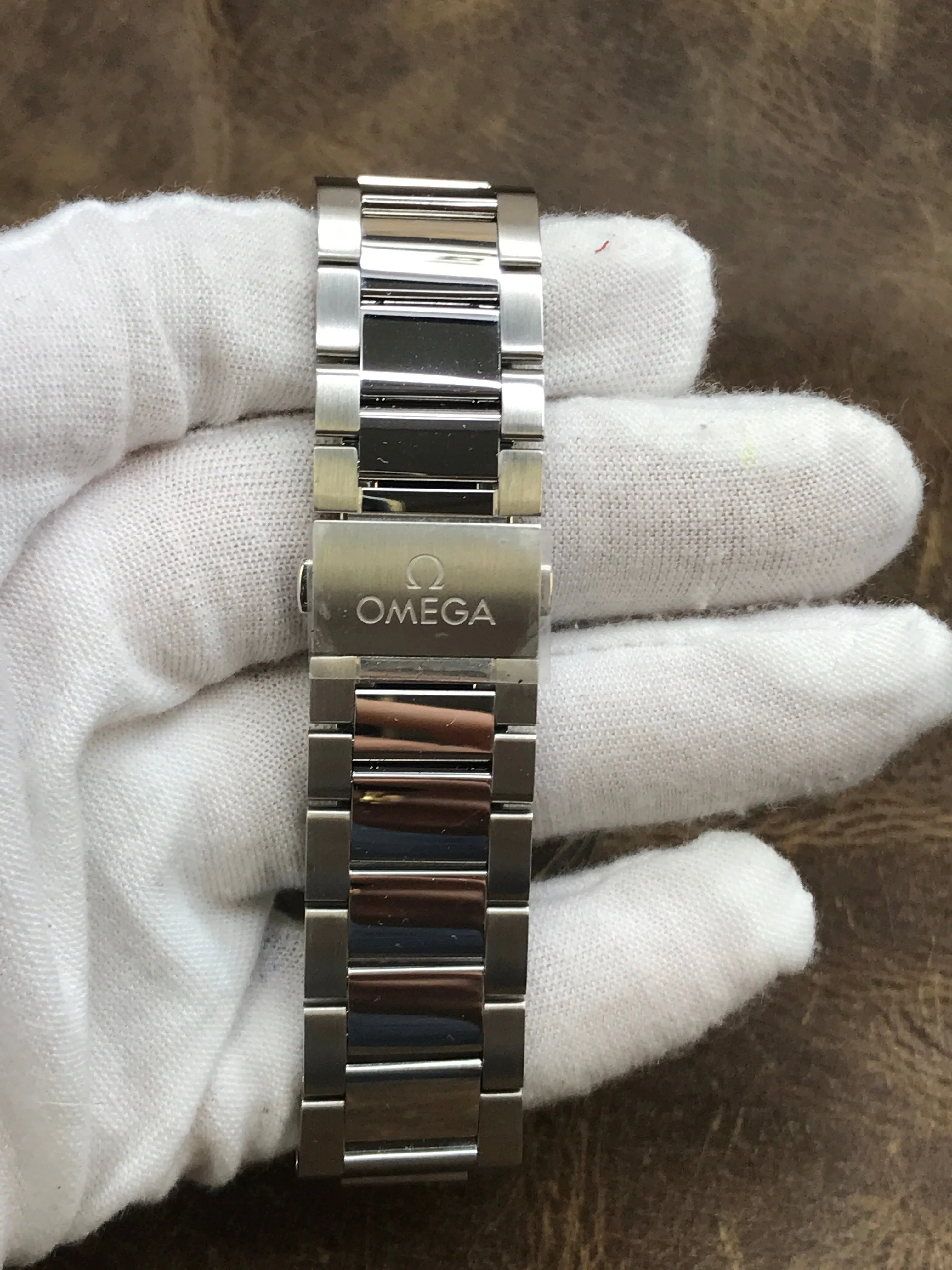 Omega Seamaster Aqua Terra Worldtimer 220.10.43.22.03.001 Blue Dial Automatic Men's Watch