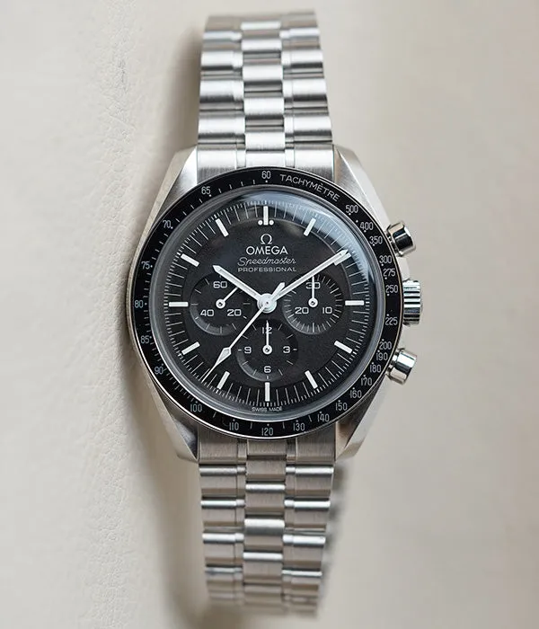 Omega Speedmaster Master Sultanate of Oman Khanjar Limited 310.30.42.50.01.003