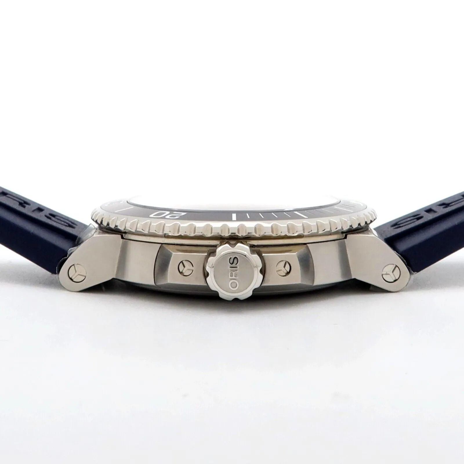 Oris Aquis Date Blue Dial 43.5MM Stainless Steel Automatic 01 733 7730 4135