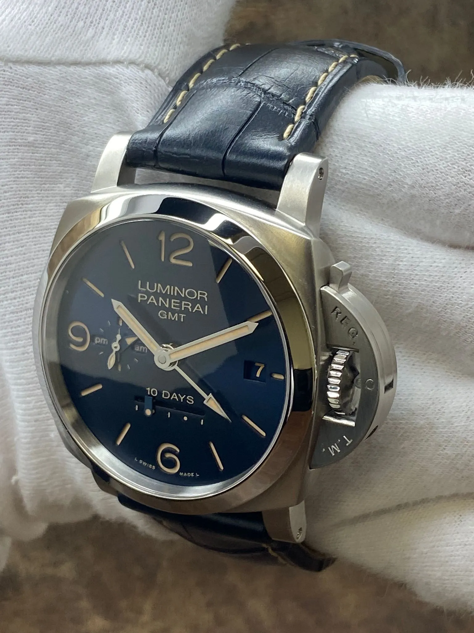 Panerai Luminor 1950 10 Days GMT PAM00986 Blue Dial Automatic Men's Watch