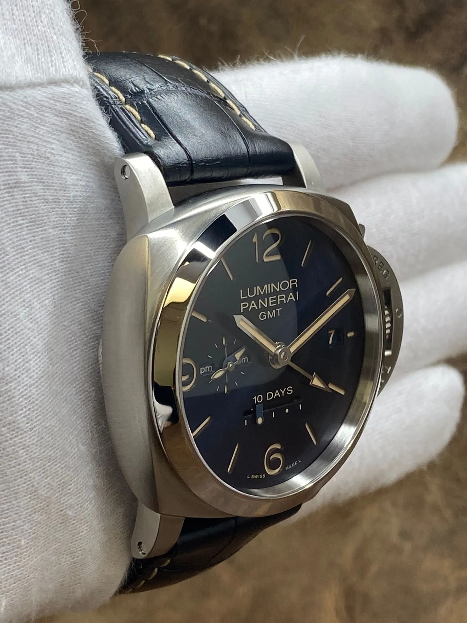 Panerai Luminor 1950 10 Days GMT PAM00986 Blue Dial Automatic Men's Watch