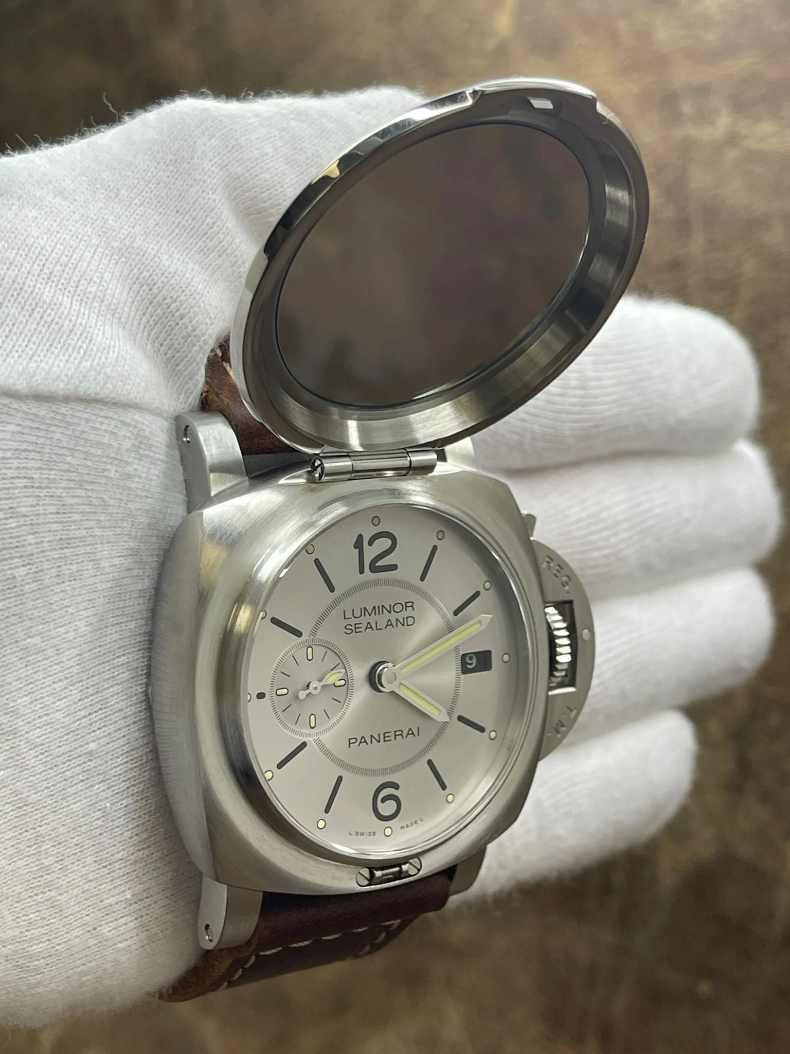 Panerai Luminor Sealand Rooster L.E 100pcs PAM00852 Silver Dial Automatic Men's Watch