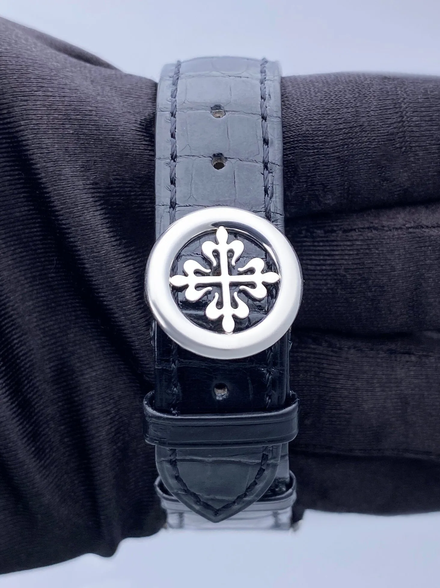 Patek Philippe Annual Calendar 5146P Mens Watch