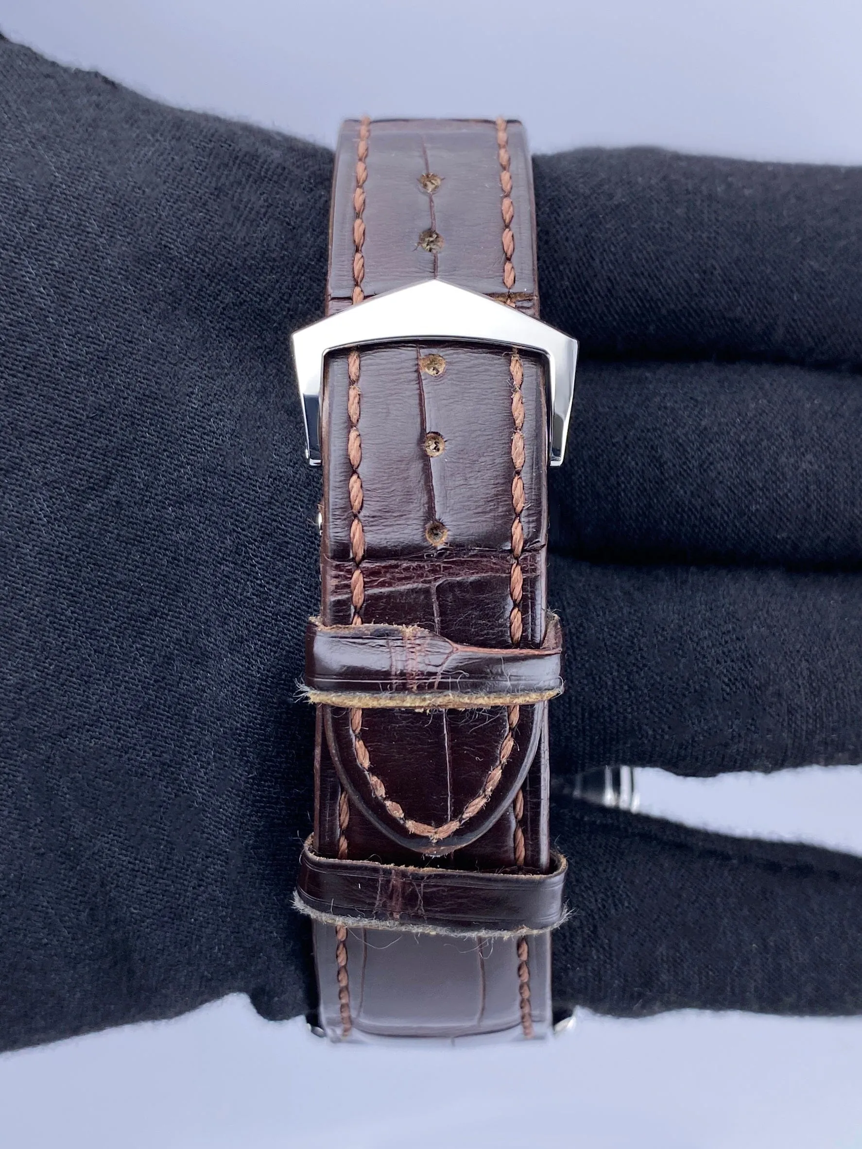Patek Philippe Annual Calendar 5146P Mens Watch