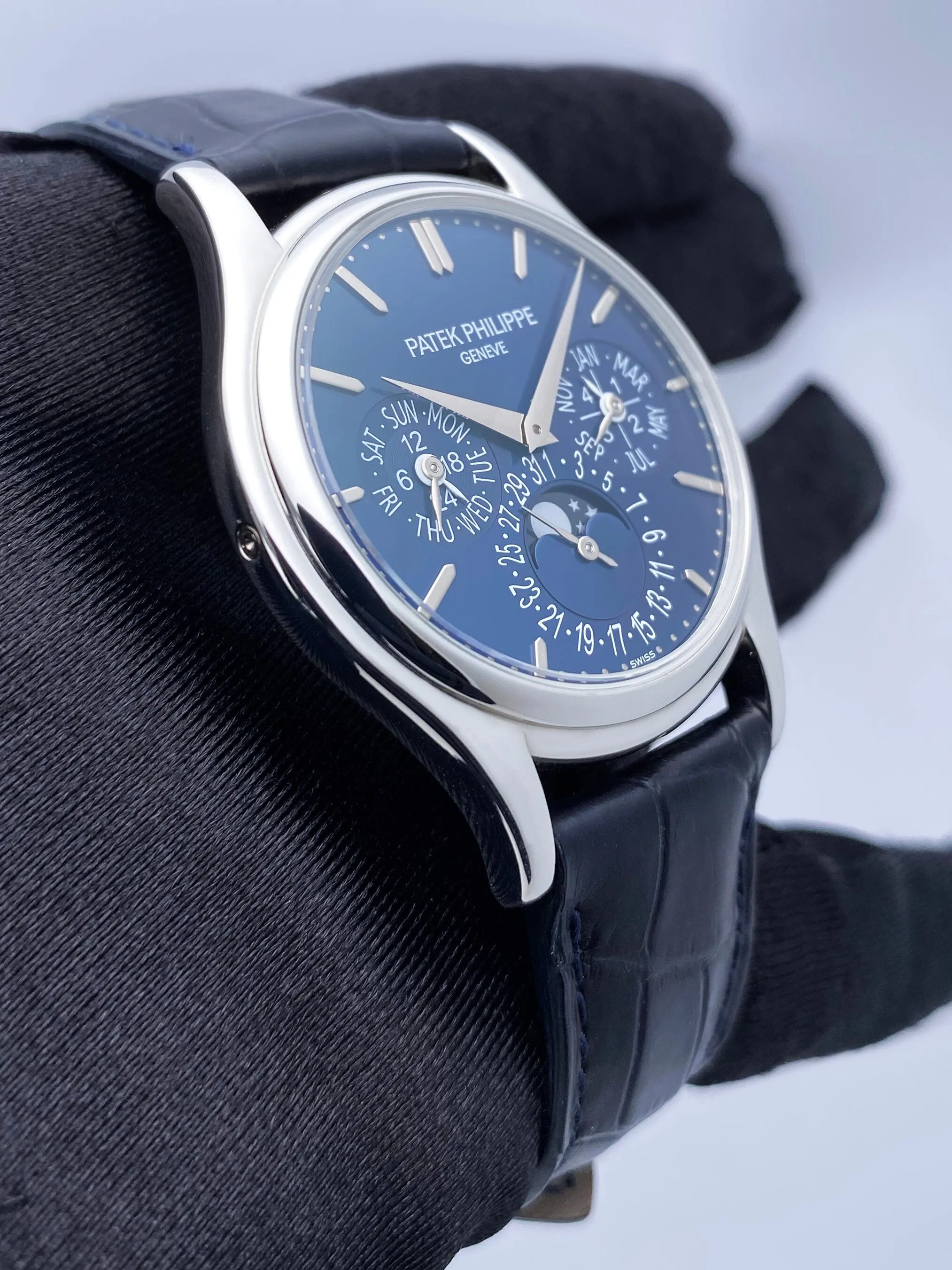 Patek Philippe Grand Complications 5140P-001 Blue Dial Mens Watch
