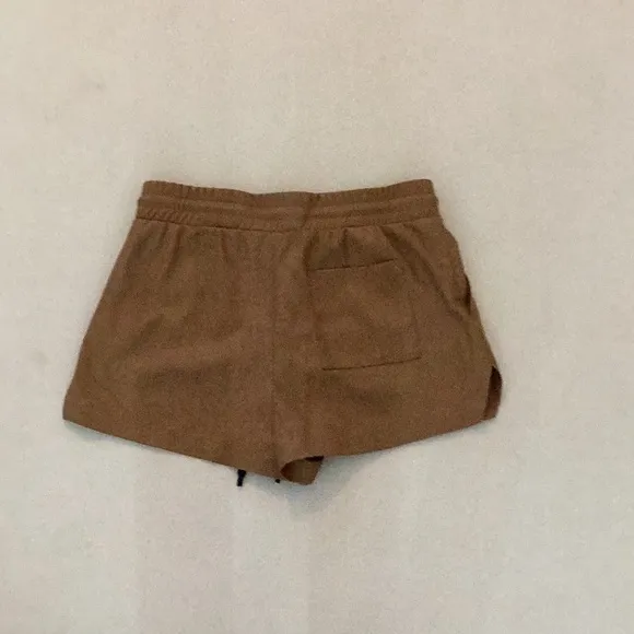 Philanthropy women’s Emma faux-leather casual shorts