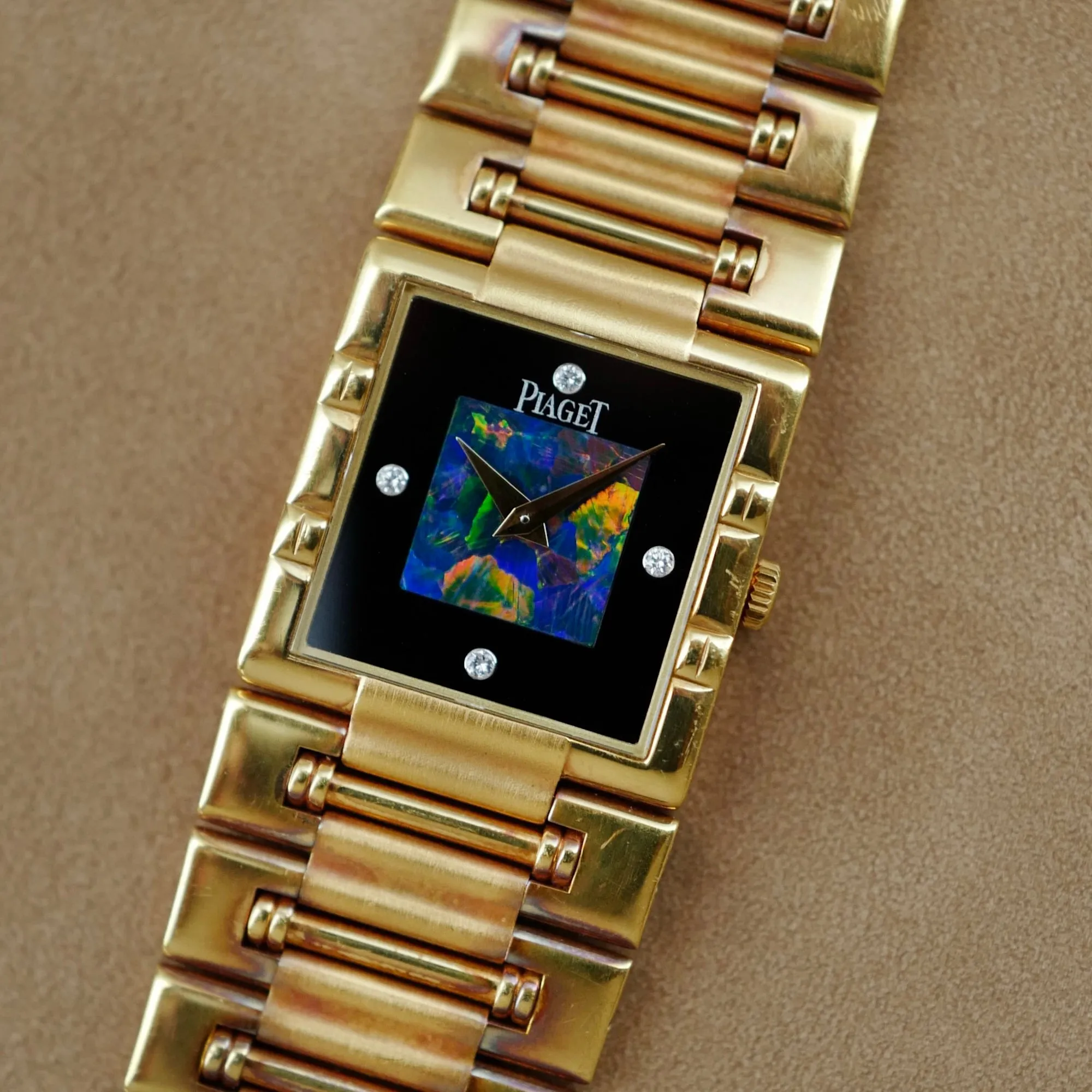 Piaget Yellow Gold Dancer Opal and Onyx Ref. 80317