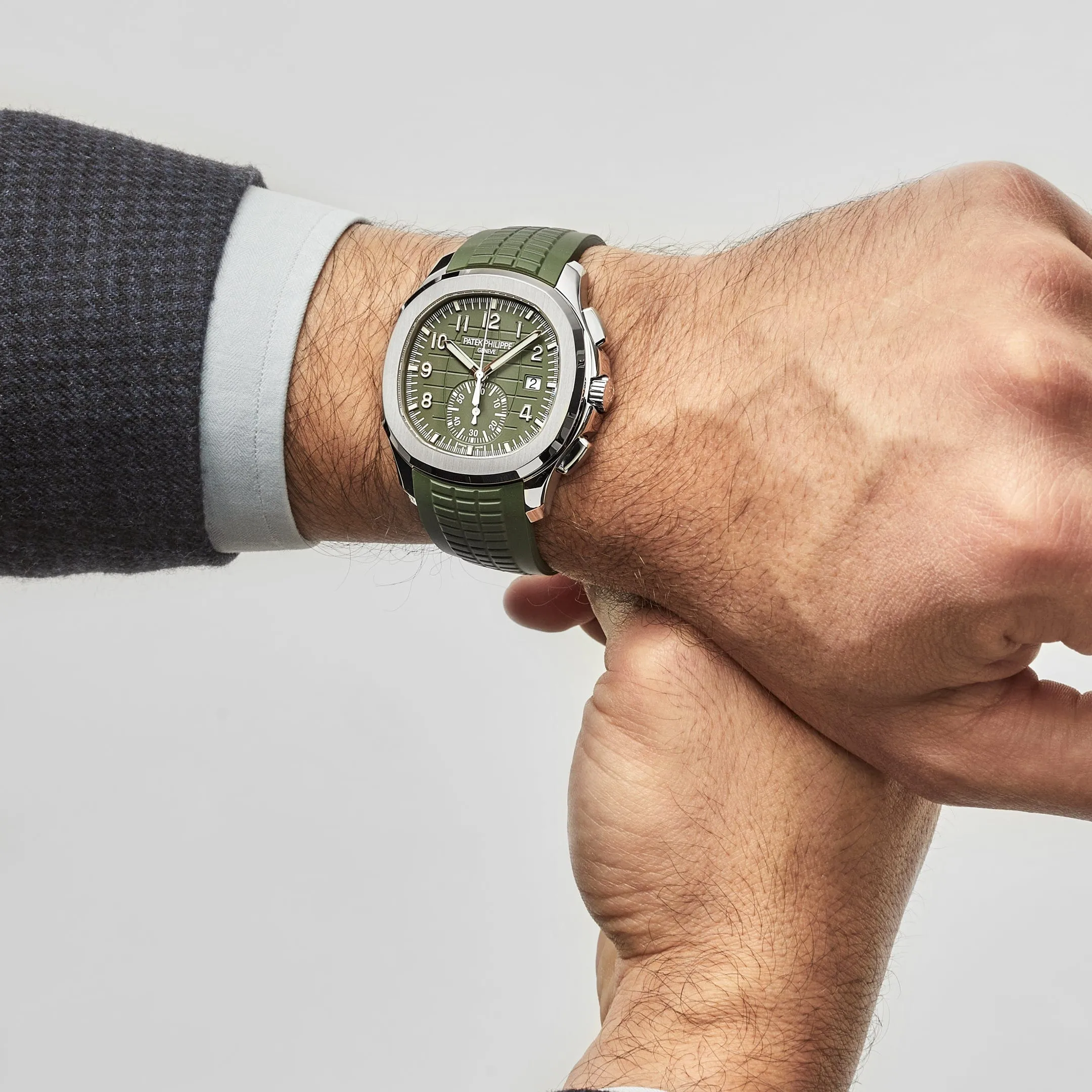 PP Luxury Watches Aquanaut 5968G-010 Chronograph White Gold Khaki Green Dial (2025)