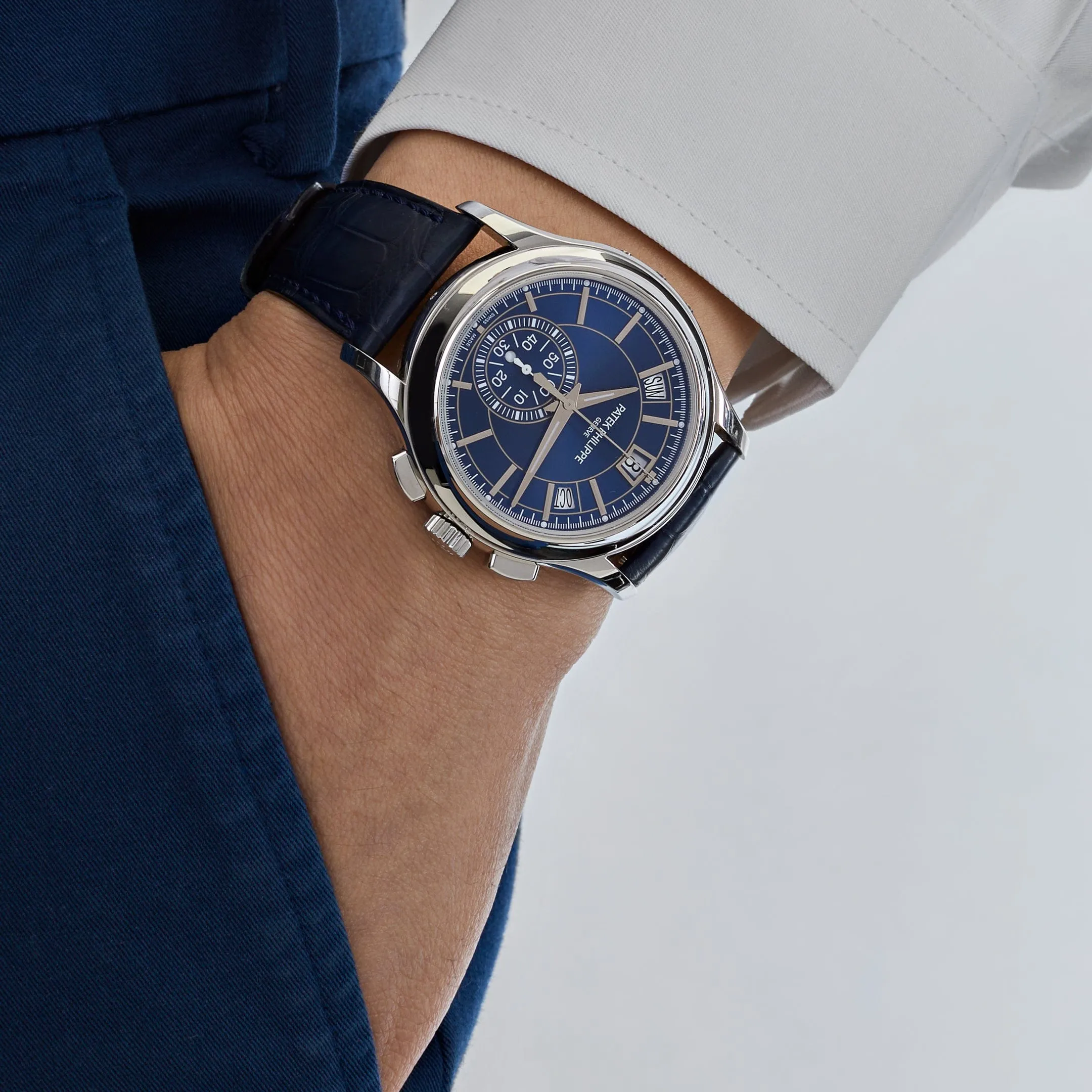 PP Luxury Watches Complications 5905P-001 Platinum Blue Dial Annual Calendar