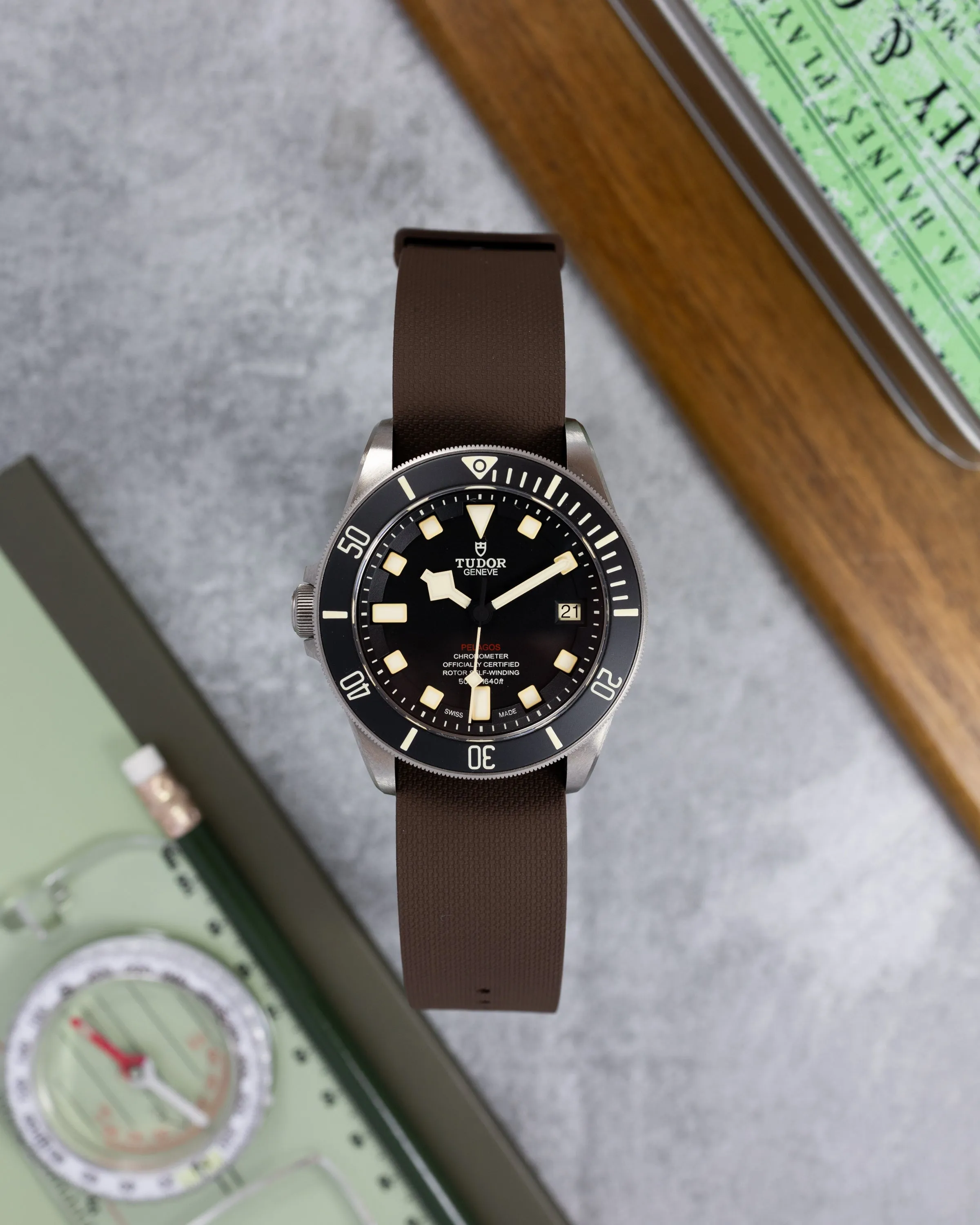 Premium FKM Rubber Single Pass Strap - Hatch Weave - Brown