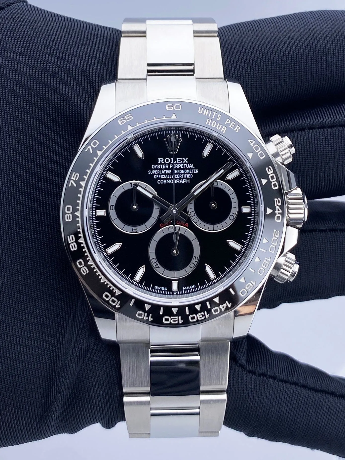 Rolex Cosmograph Daytona 126500LN Black Dial Mens Watch Box Papers