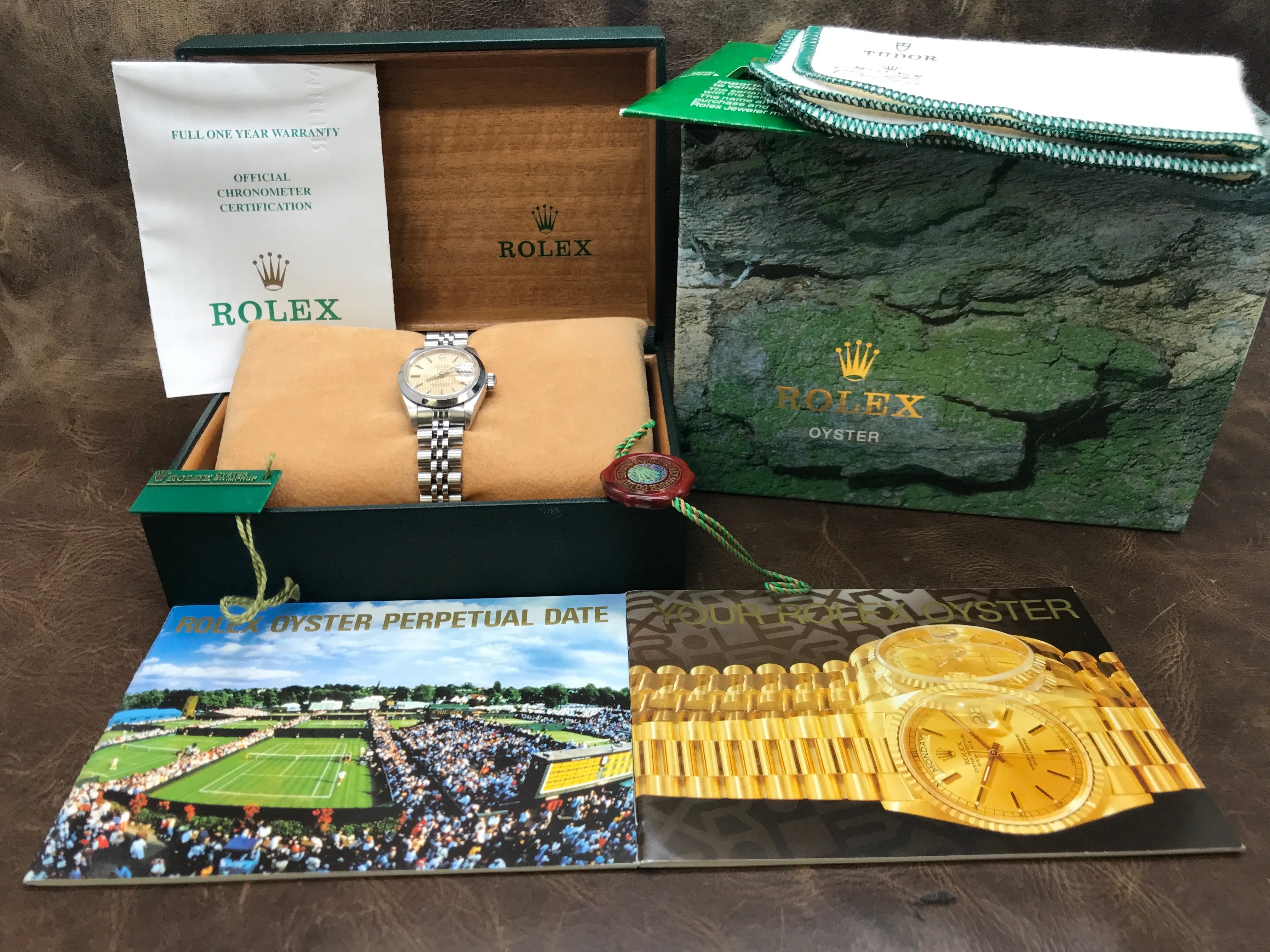 Rolex Date 26mm 69160 Silver Tapestry Dial Automatic Women's Watch