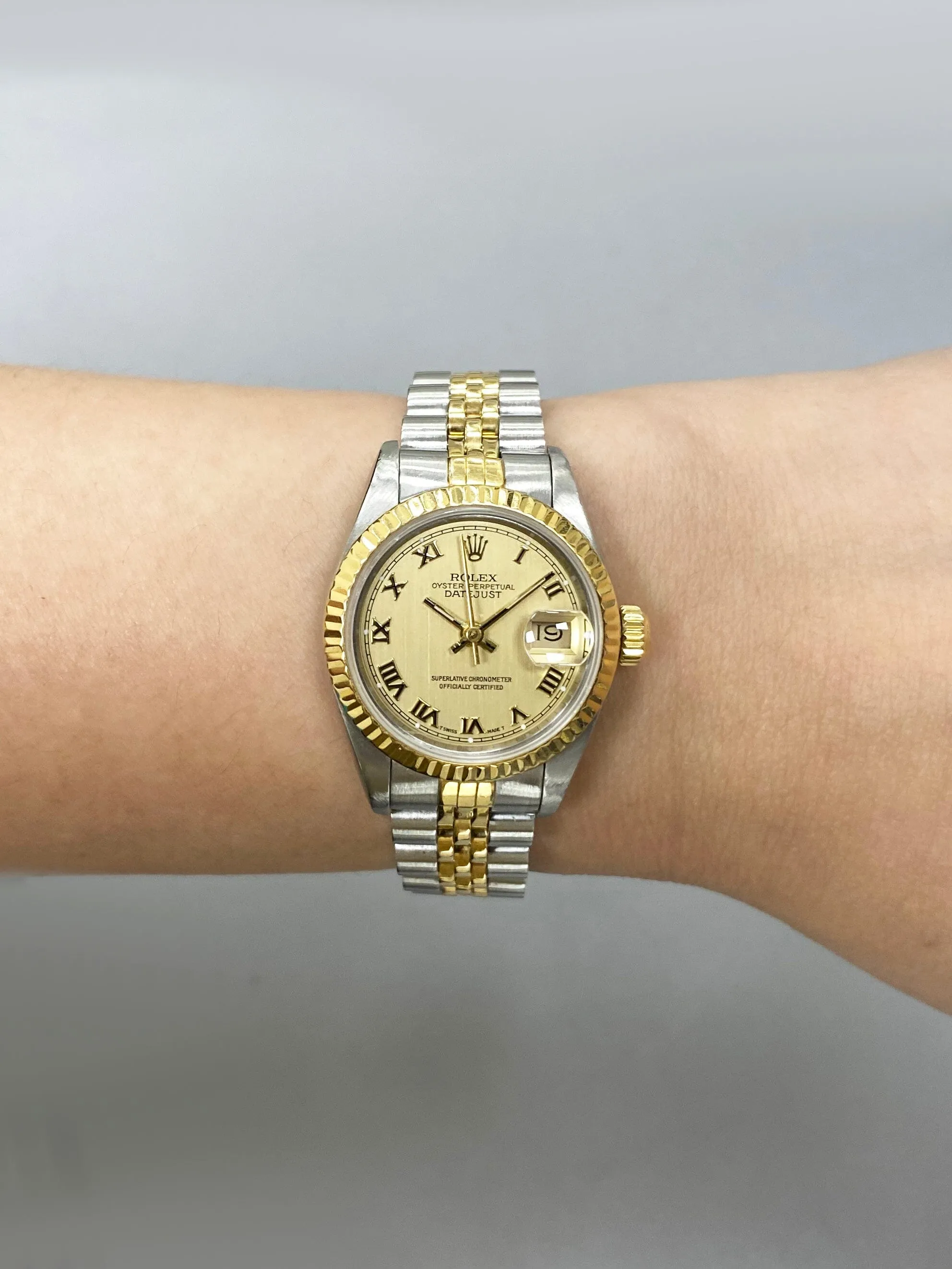 Rolex Datejust 69173 Champagne Dial Ladies Watch Box Papers
