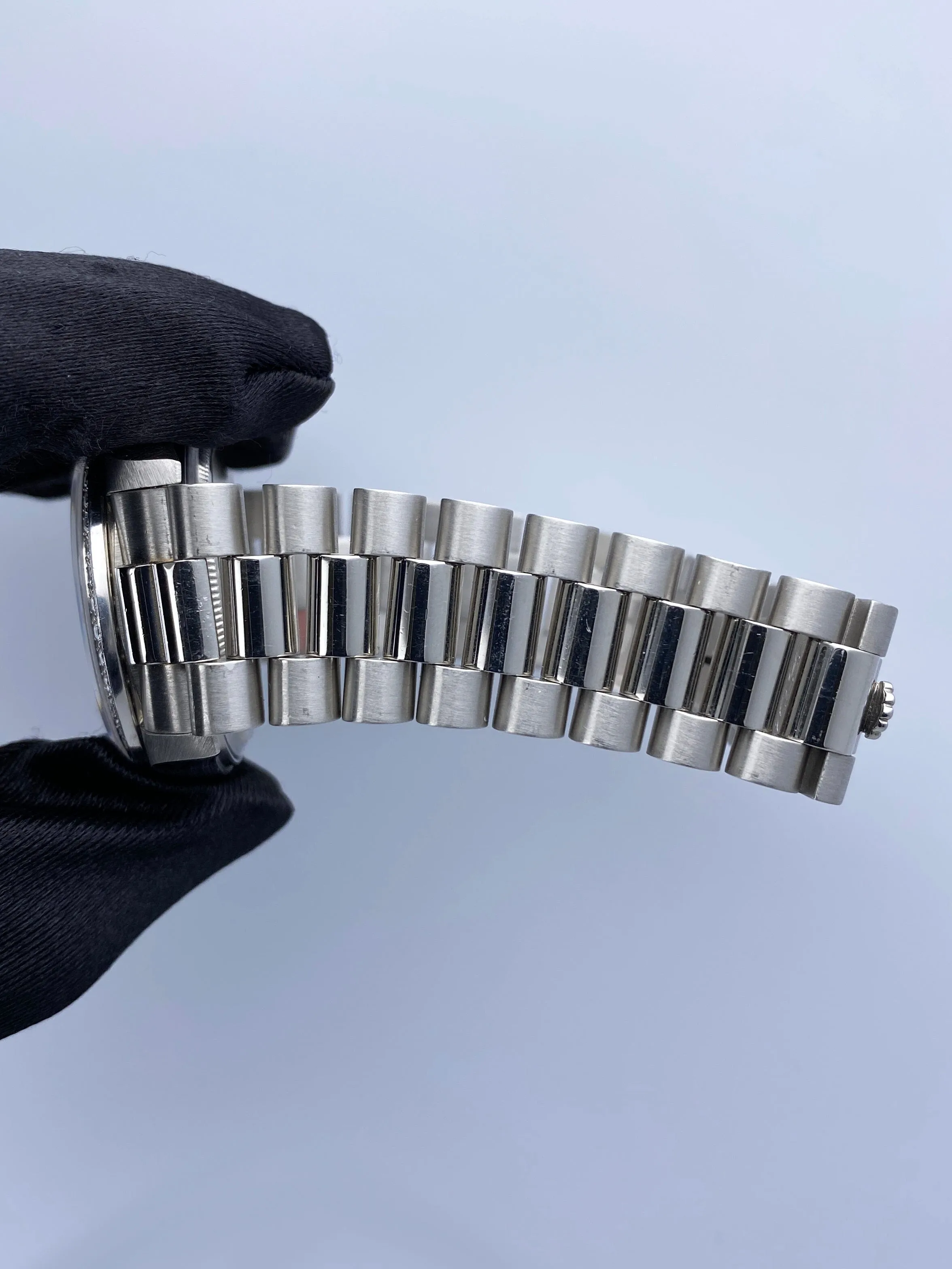 Rolex Day-Date 18046 Diamond Silver Dial Platinum Mens Watch