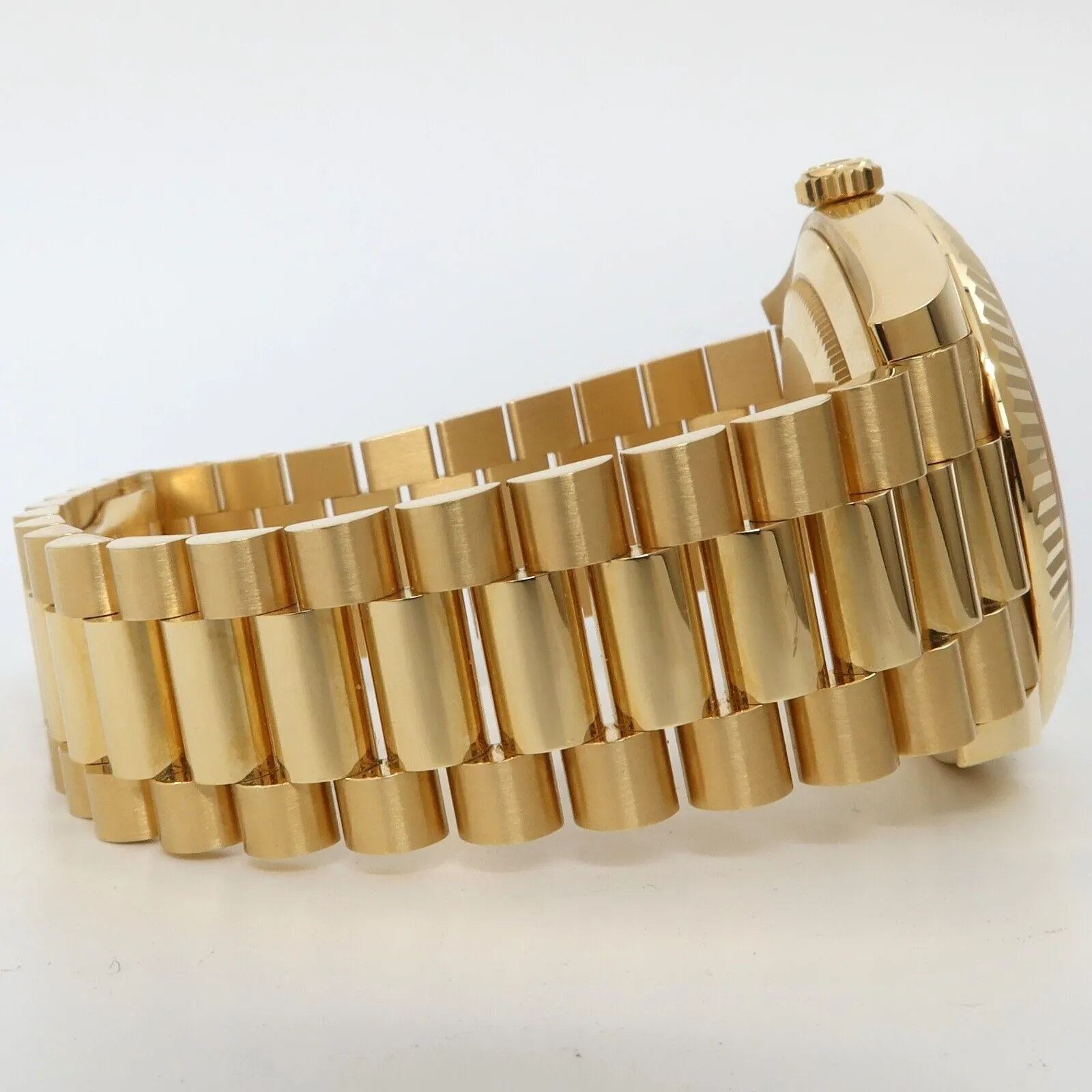 Rolex Day-Date 40 President Champagne Stick Dial Solid 18kt Yellow Gold 228238
