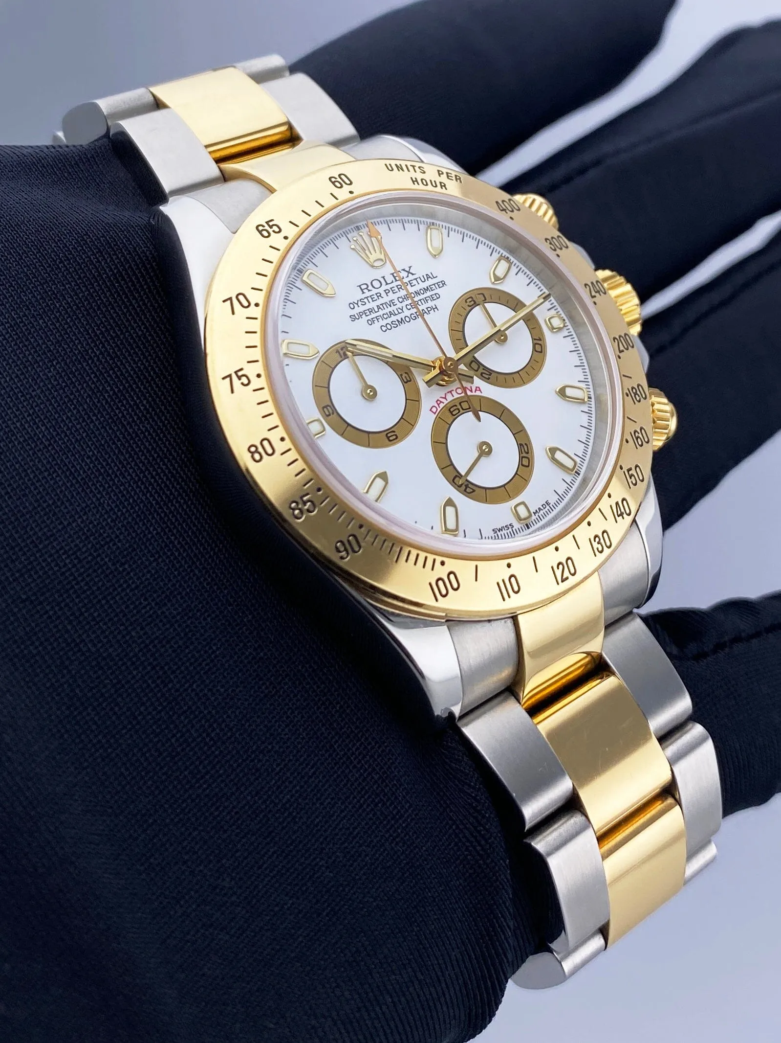 Rolex Daytona 116523 White Dial Two-Tone Mens Watch Box Papers