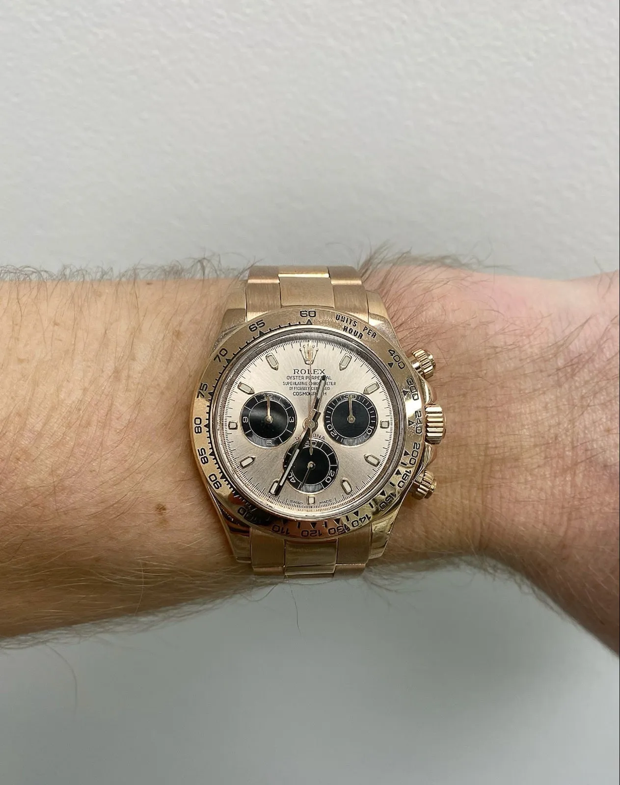 Rolex Daytona 18K Everose Gold 40mm Sundust Chronograph Dial Watch Reference #: 116505