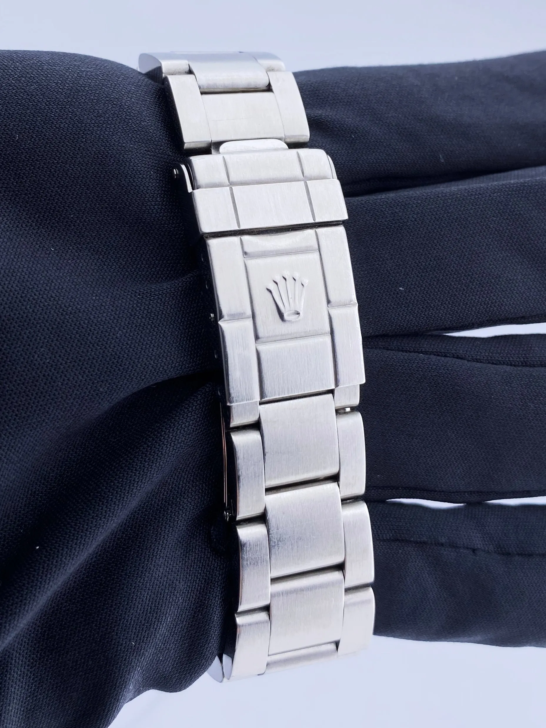 Rolex Explorer 114270 Steel Mens Watch Box & Papers