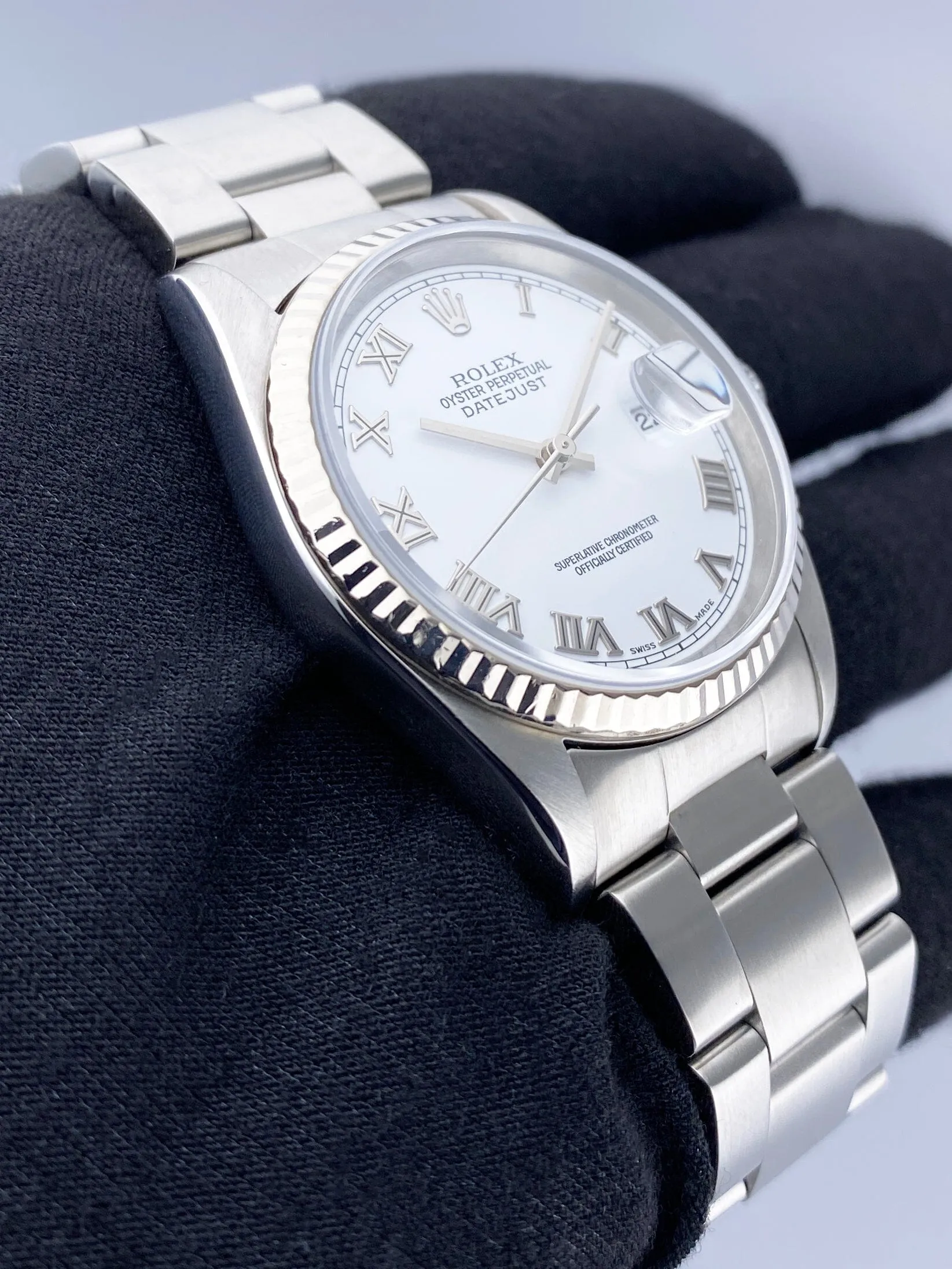Rolex Oyster Perpetual Datejust 16234 Mens Watch